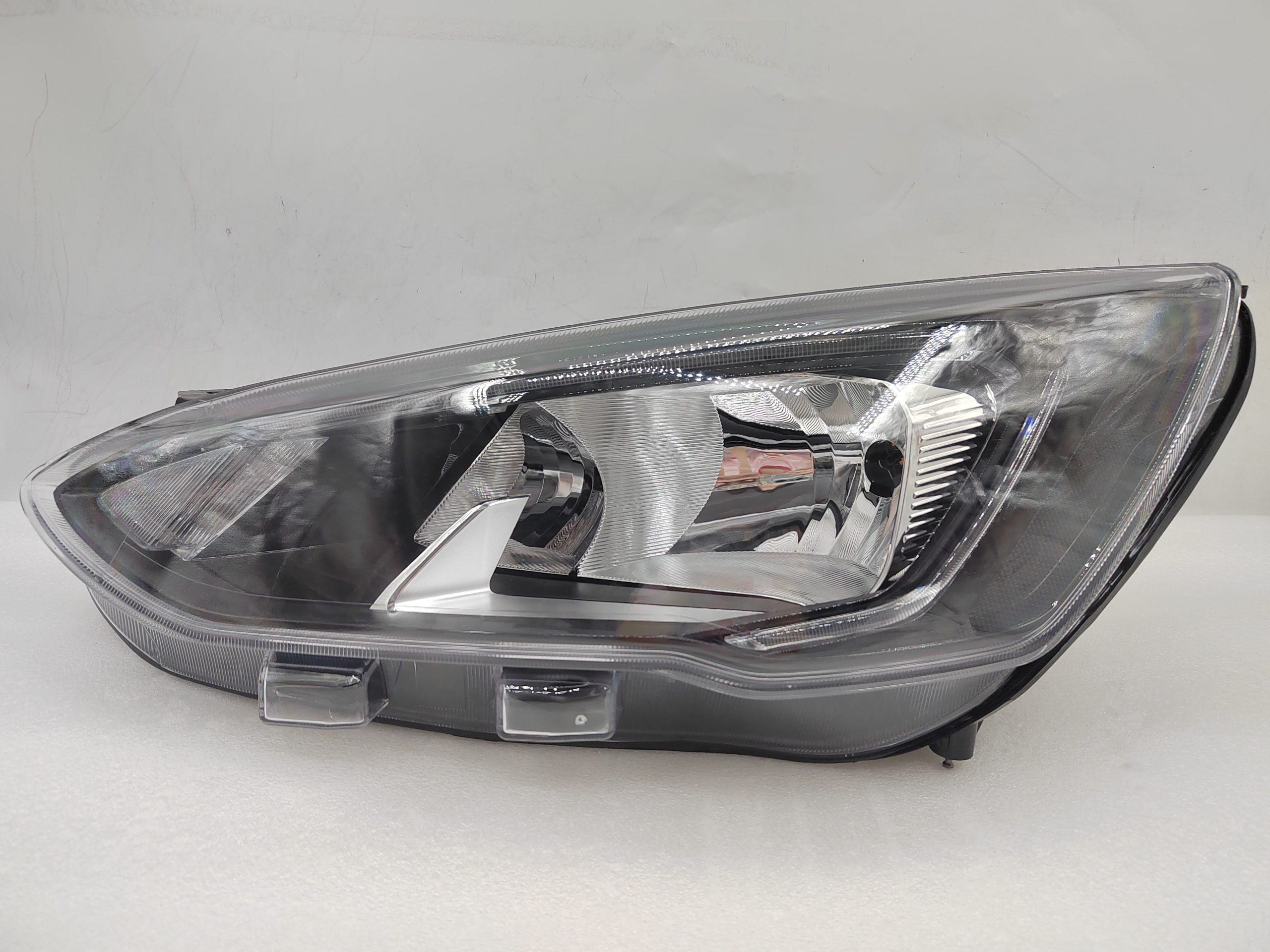 FORD FOCUS MK4 2019-2021 HALOGEN L.H.S HEADLIGHT ASSEMBLY