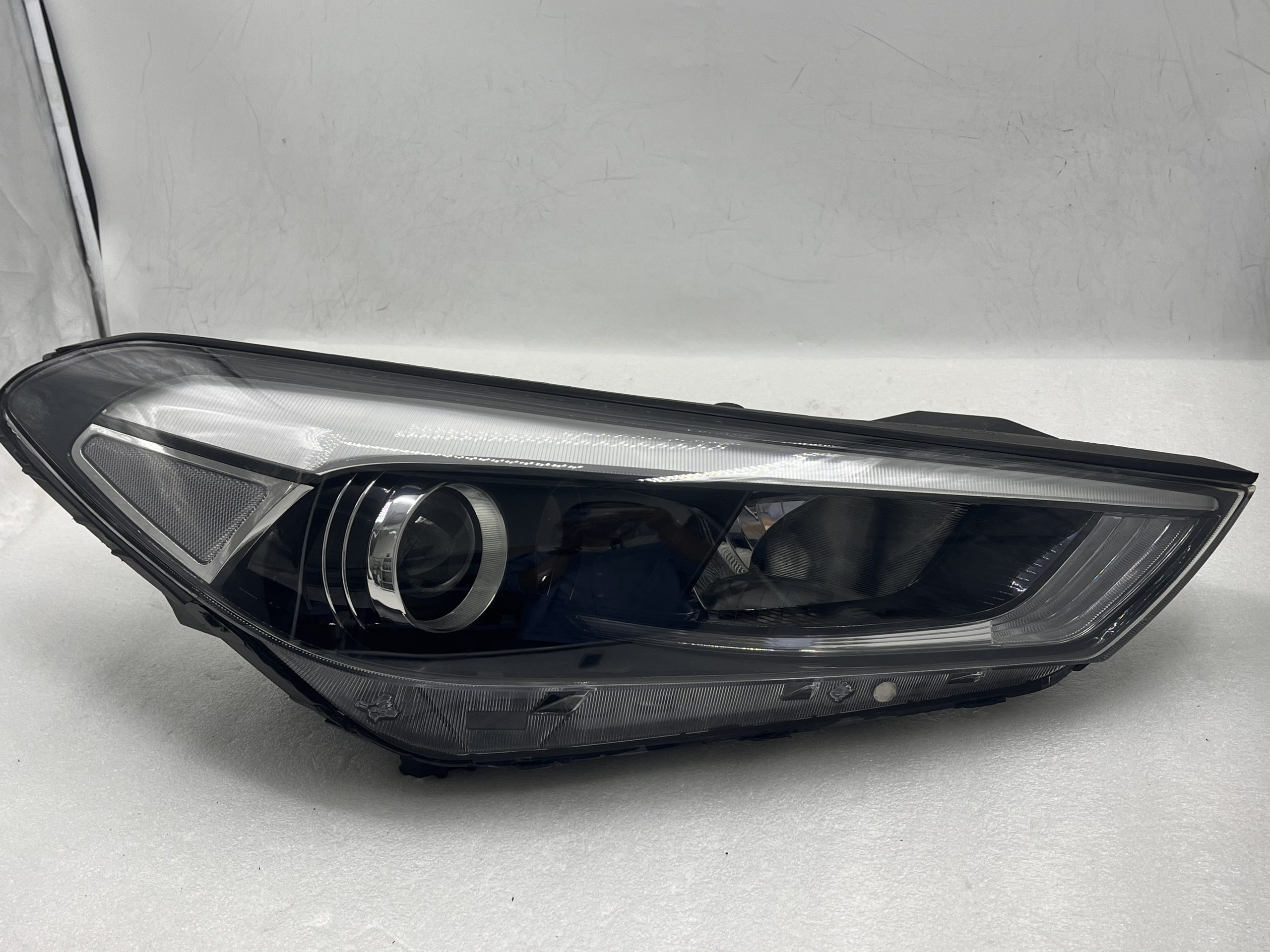 HYUNDAI TUCSON XG 2015-2017 HALOGEN R.H.S HEADLIGHT ASSEMBLY