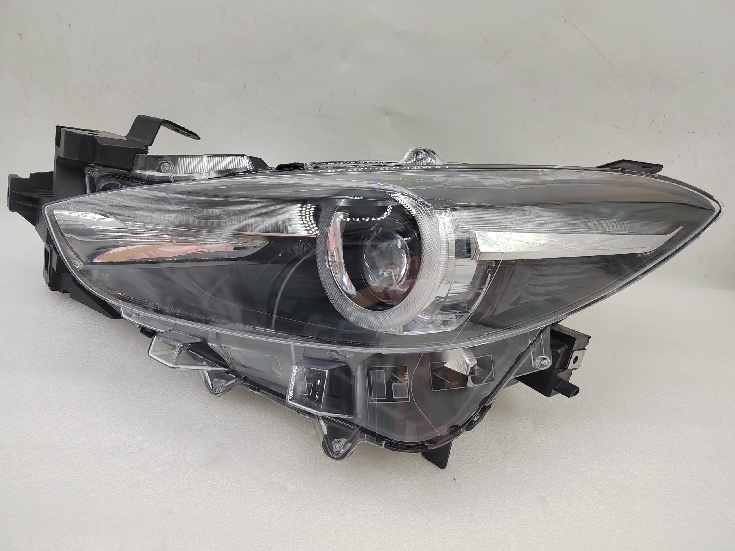 MAZDA 3 2017-2019 LED L.H.S HEADLIGHT ASSEMBLY