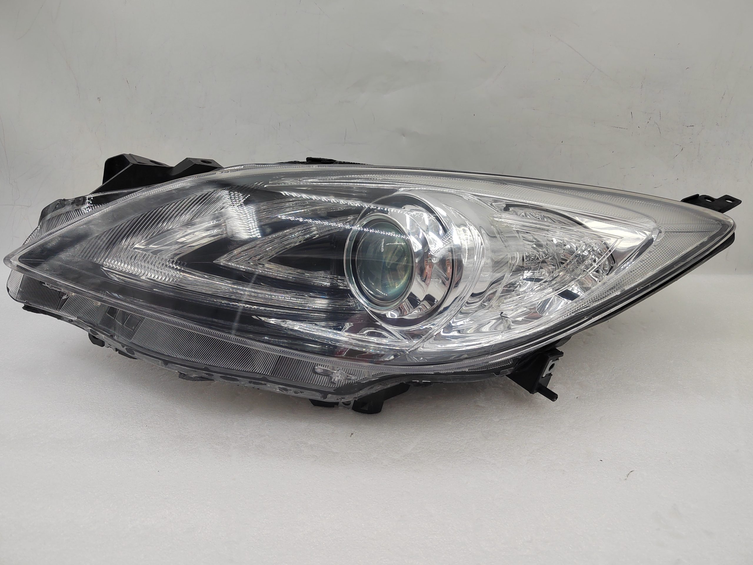MAZDA 3 III 2010-2013 XENON L.H.S HEADLIGHT ASSEMBLY