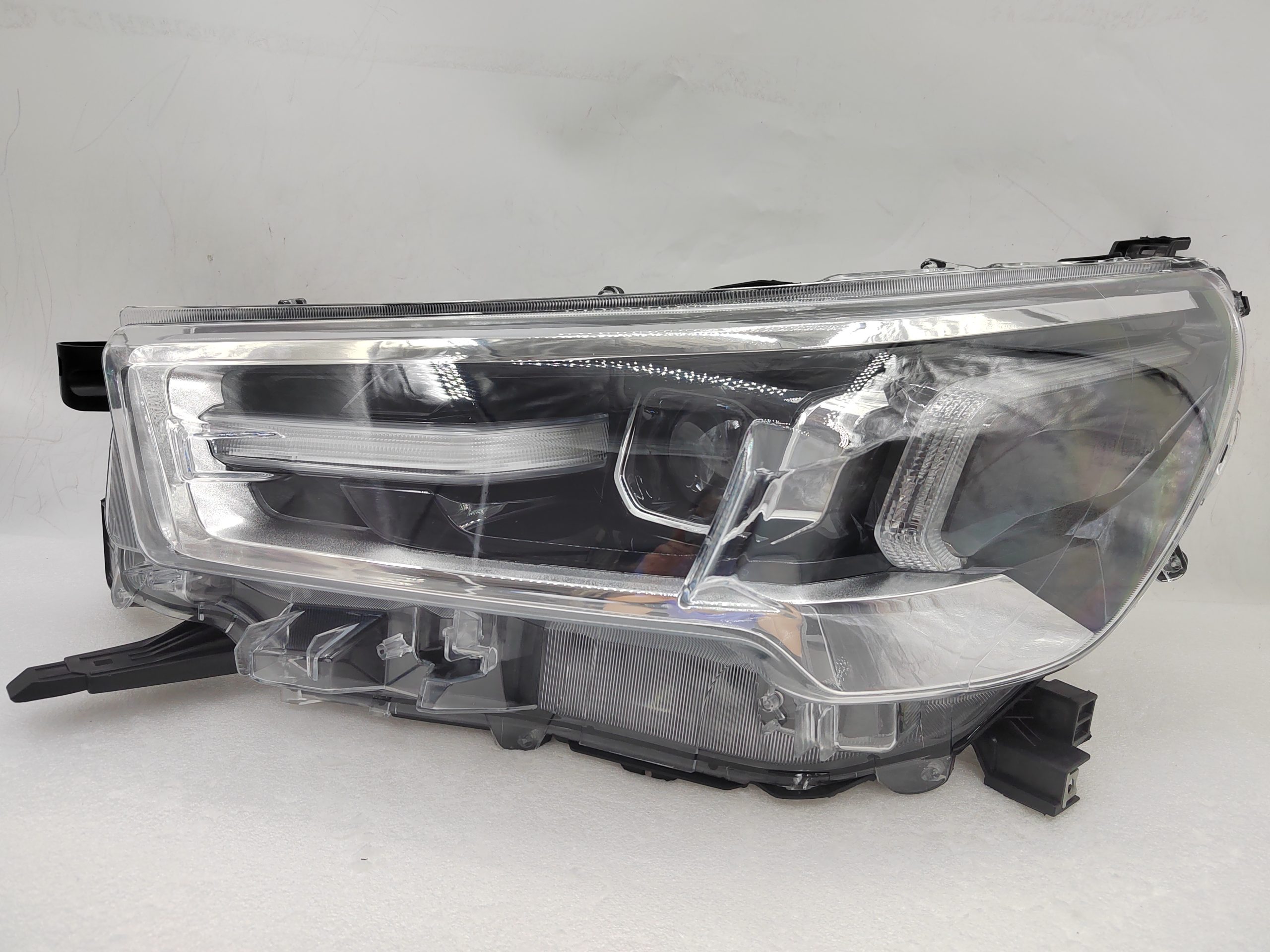 TOYOTA HILUX REVO 2020-2023 LED L.H.S HEADLIGHT ASSEMBLY