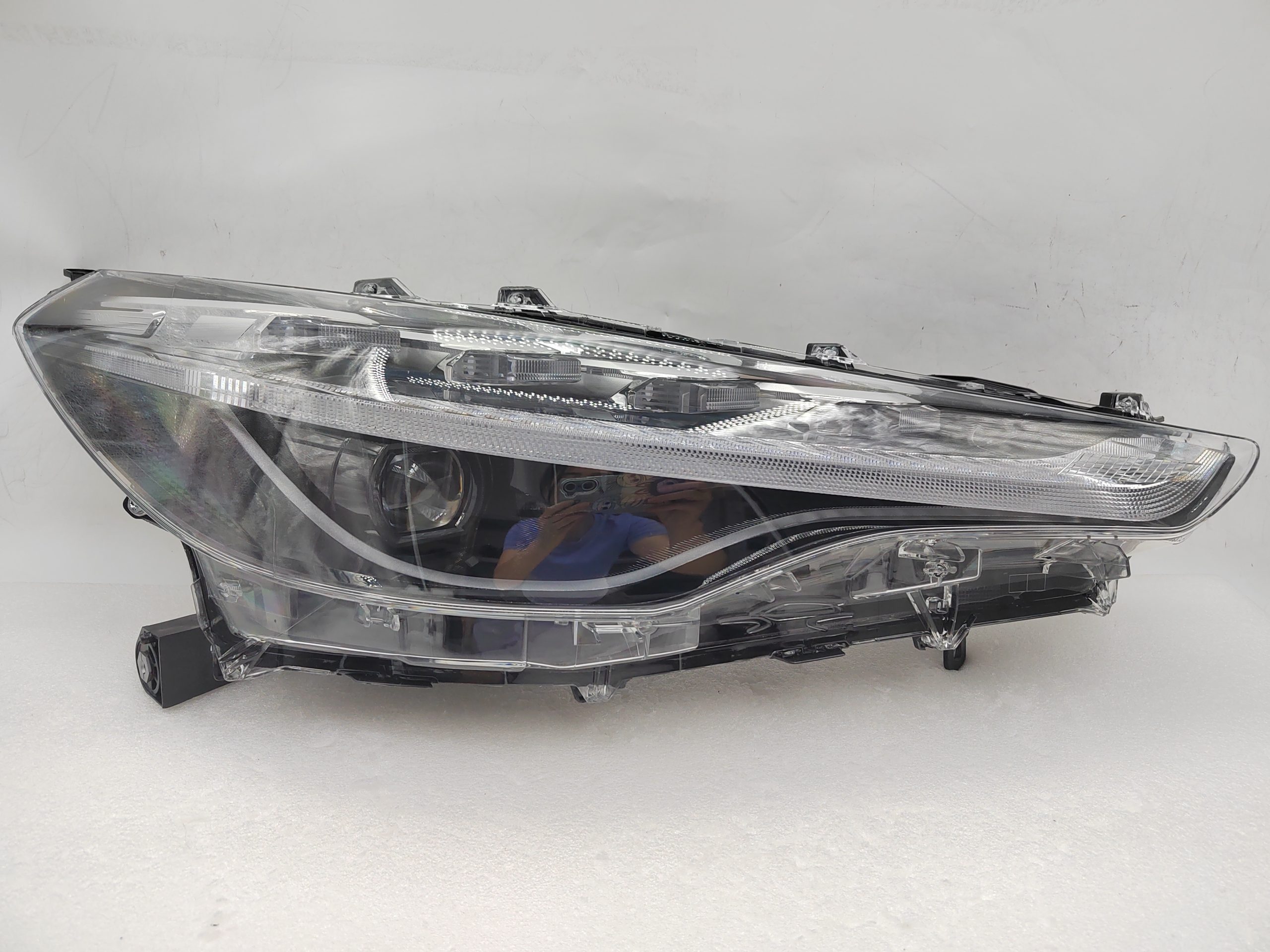 TOYOTA COROLLA CROSS 2021-2023 LED R.H.S HEADLIGHT ASSEMBLY