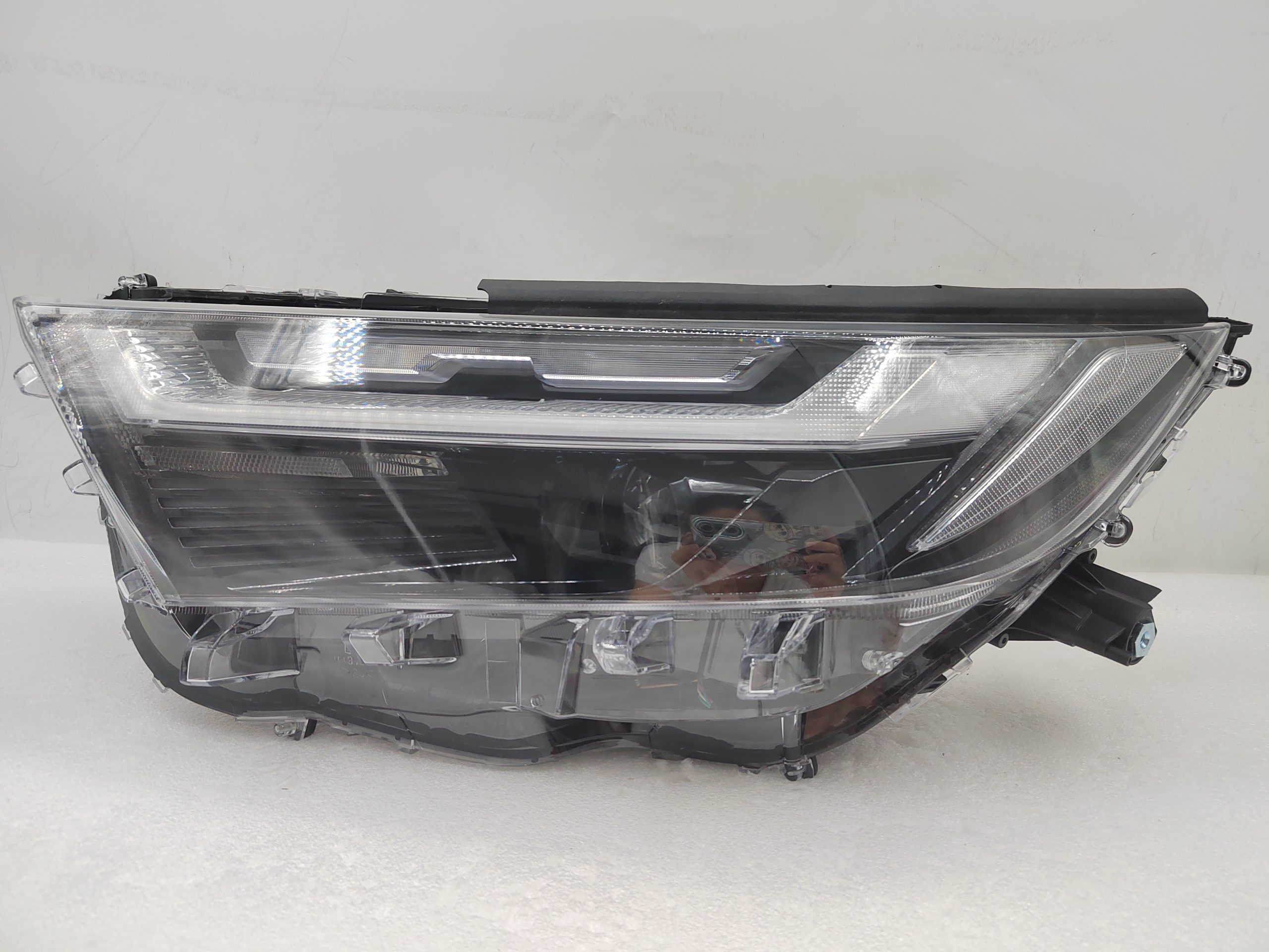 TOYOTA RAV4 2022-2023 LED L.H.S HEADLIGHT ASSEMBLY