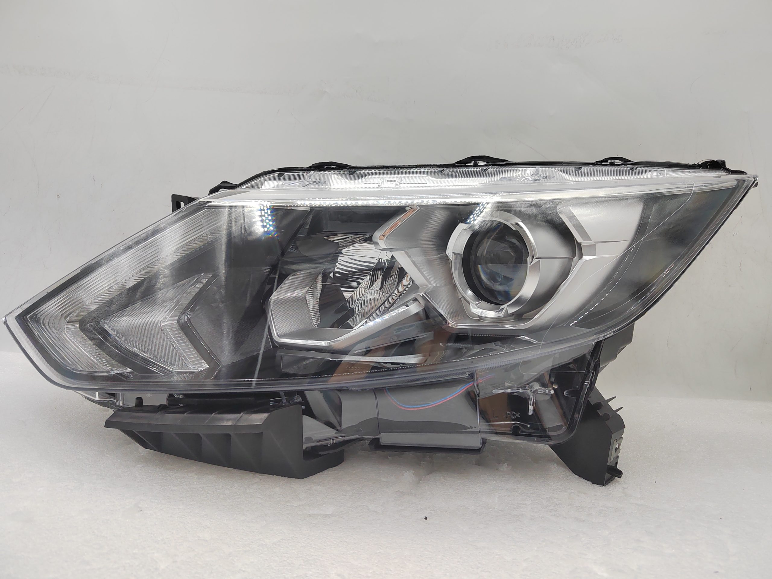 NISSAN QASHQAI J11 2014-2016 LED L.H.S HEADLIGHT ASSEMBLY