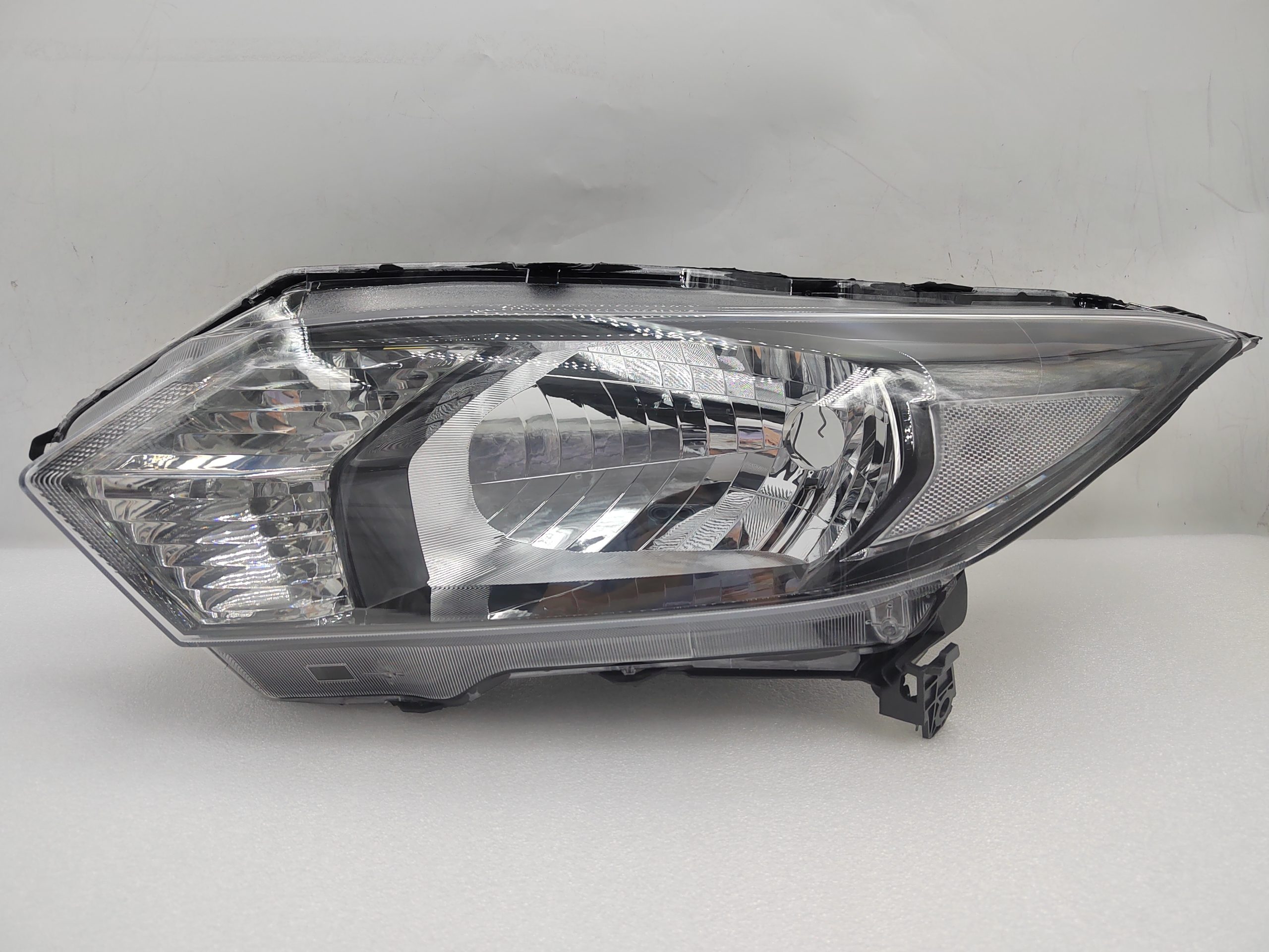 HONDA HR-V 2015-2018 HALOGEN L.H.S HEADLIGHT ASSEMBLY