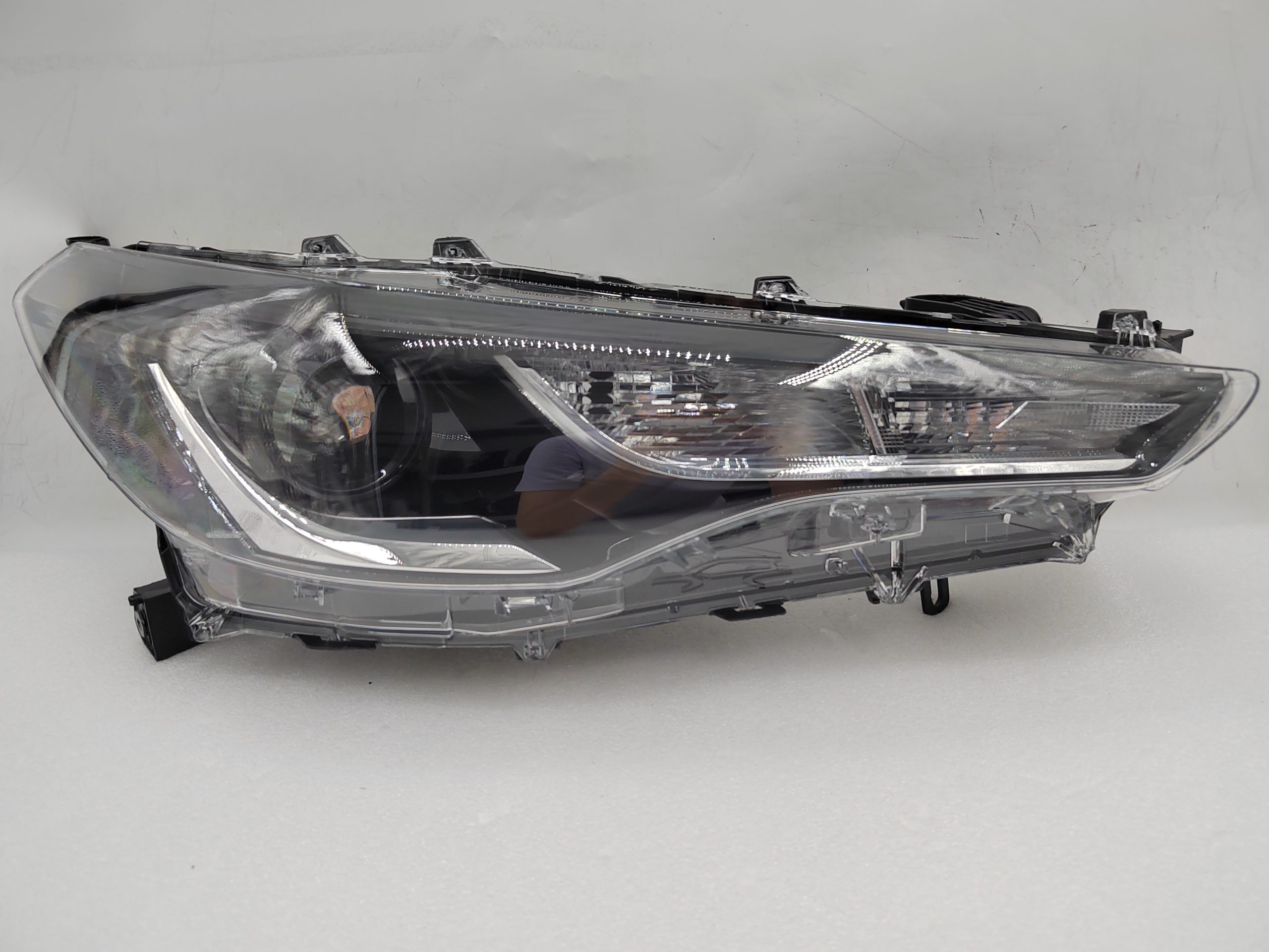 TOYOTA COROLLA CROSS 2021-2023 LED R.H.S HEADLIGHT ASSEMBLY
