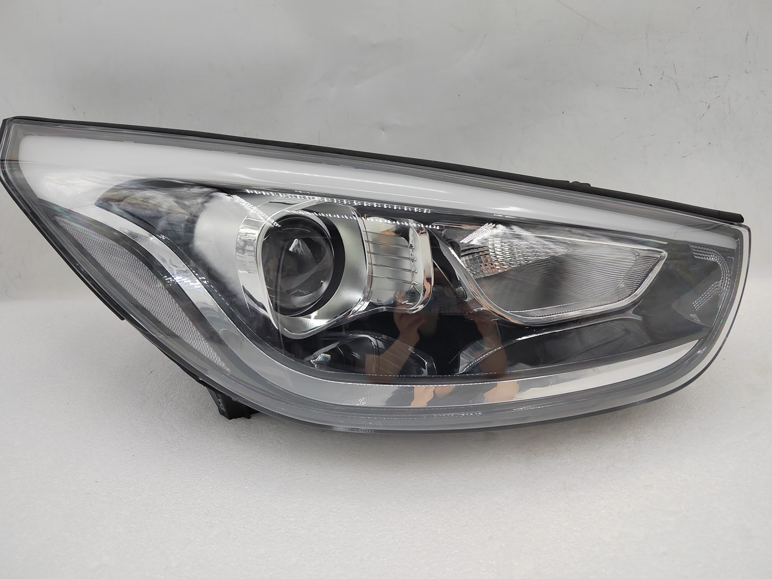 HYUNDAI IX35 SE 2013-2015 HALOGEN R.H.S HEADLIGHT ASSEMBLY