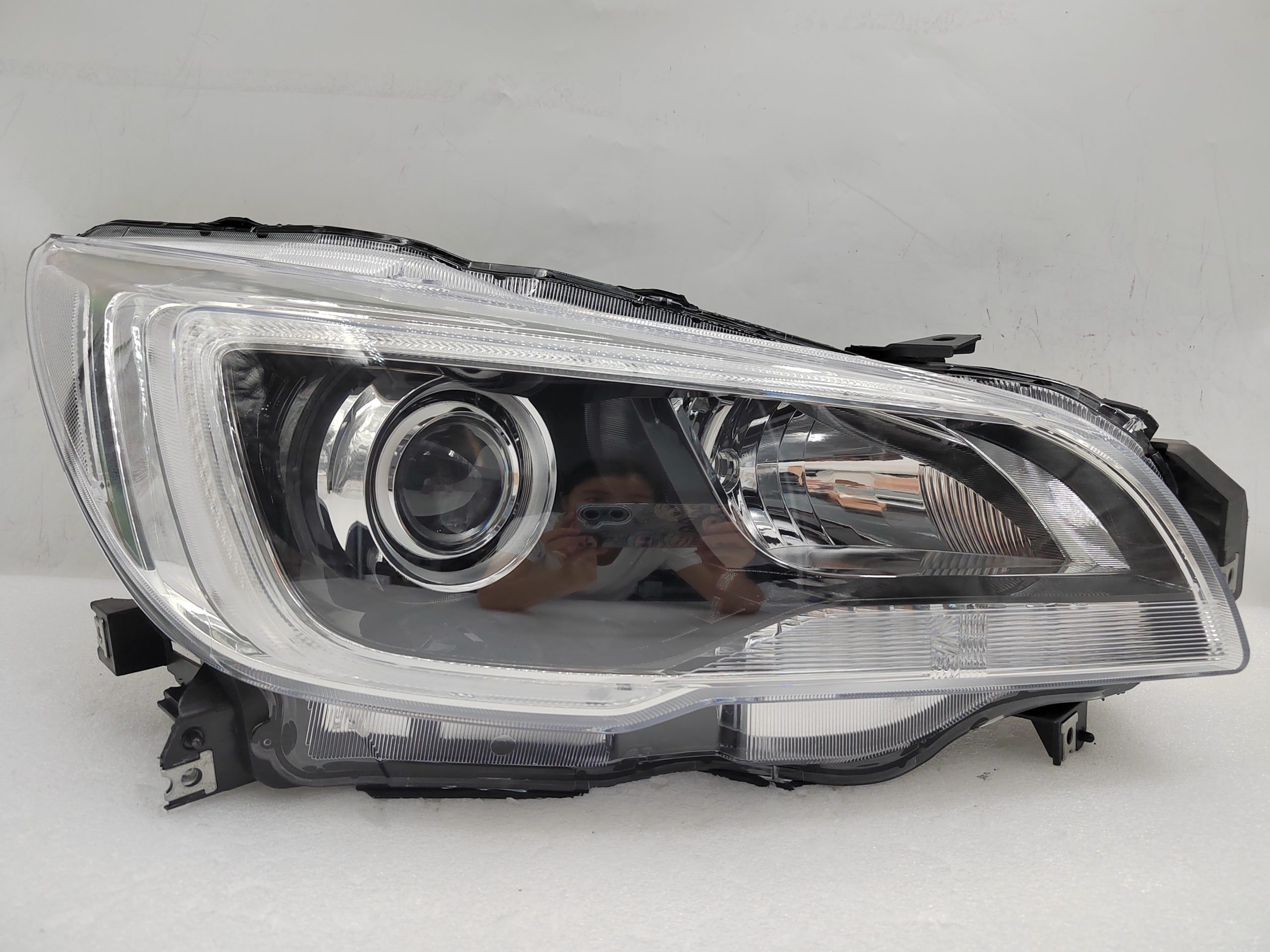 SUBARU LIBERTY OUTBACK 2015-2017 LED R.H.S HEADLIGHT ASSEMBLY