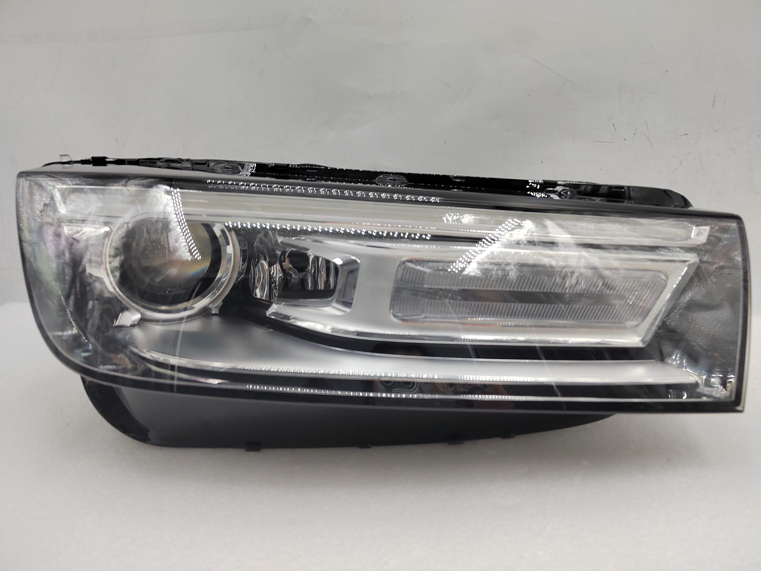 AUDI Q5 2017-2020 XENON R.H.S HEADLIGHT ASSEMBLY