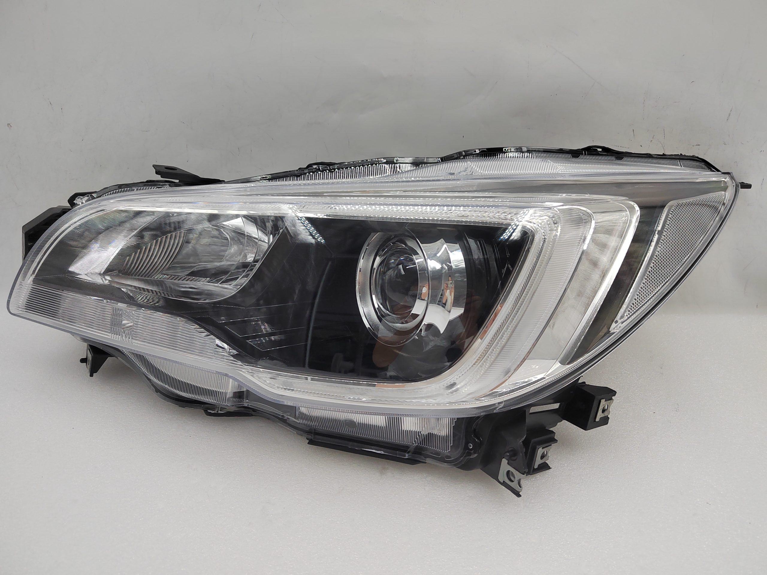 SUBARU LIBERTY OUTBACK 2015-2017 LED L.H.S HEADLIGHT ASSEMBLY