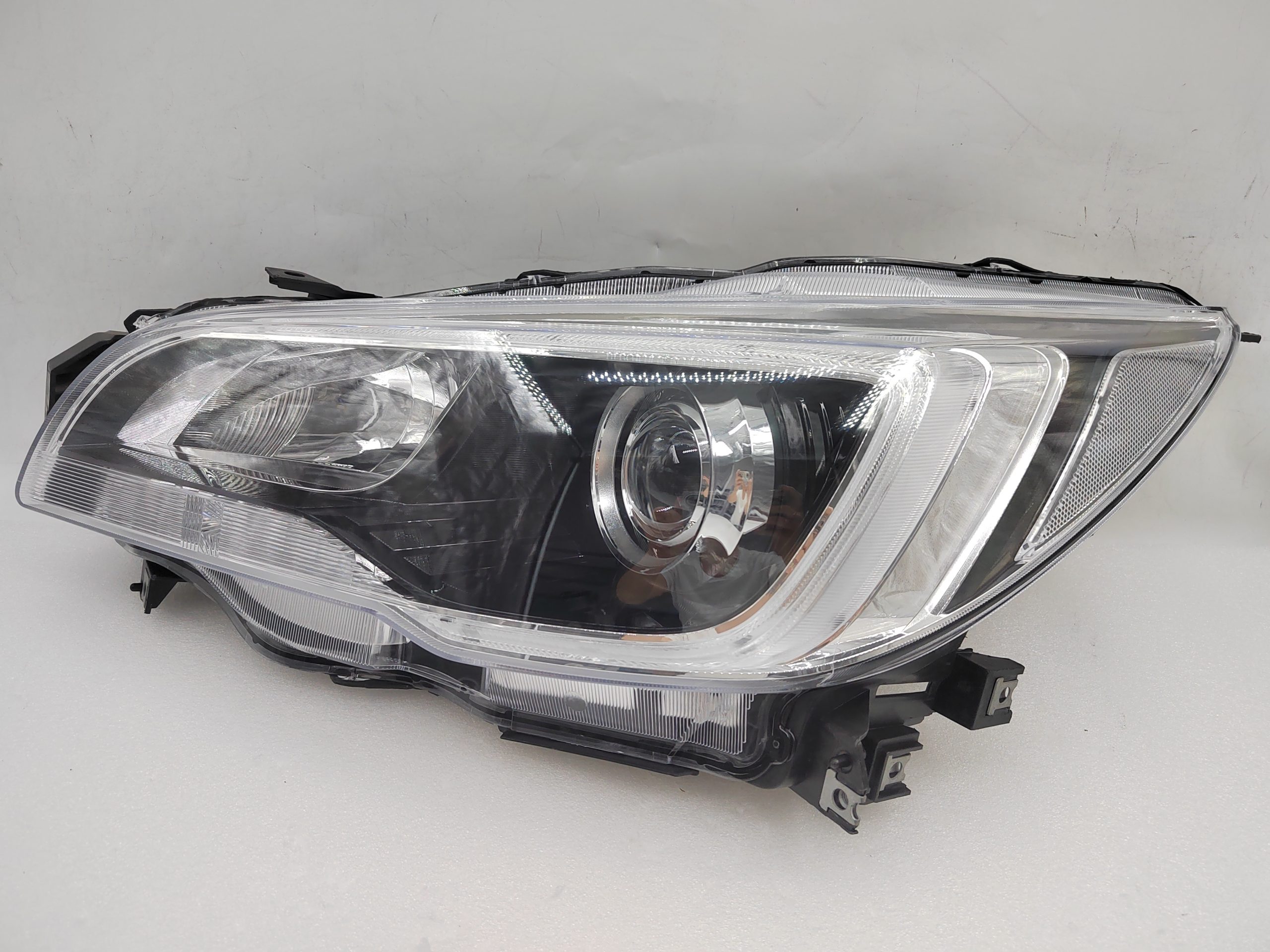 SUBARU LIBERTY OUTBACK 2015-2017 LED L.H.S HEADLIGHT ASSEMBLY