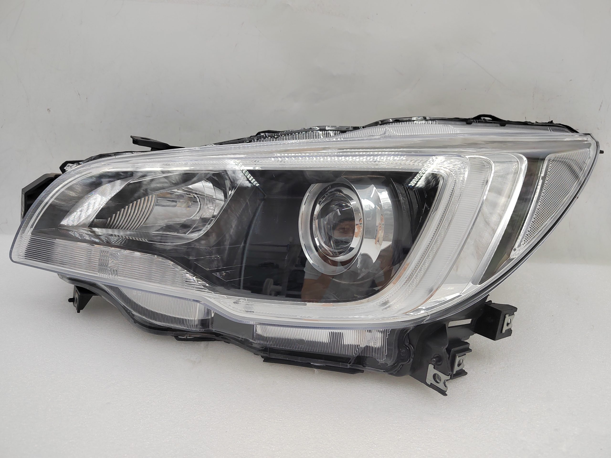 SUBARU LIBERTY OUTBACK 2015-2017 LED L.H.S HEADLIGHT ASSEMBLY