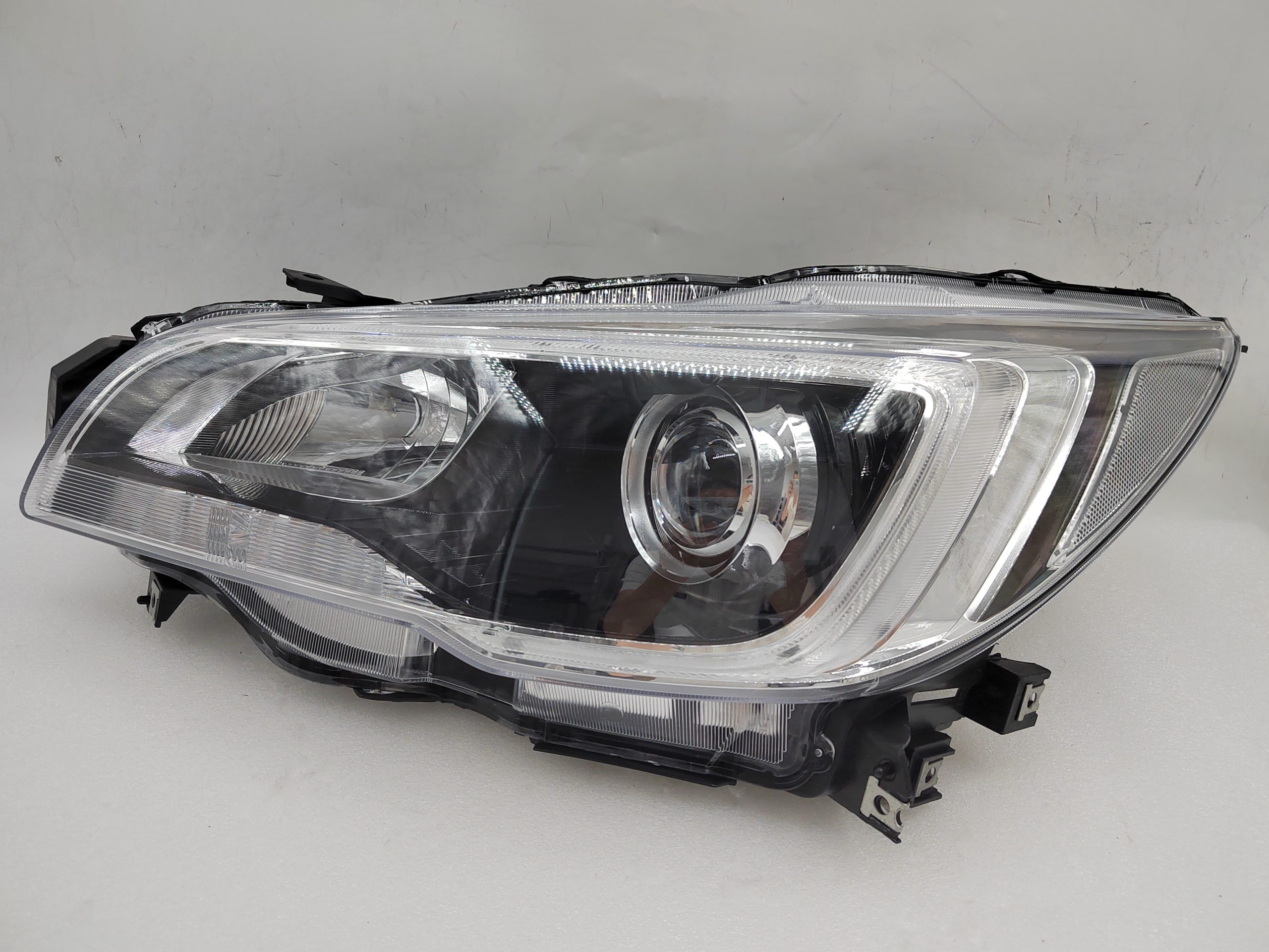 SUBARU LIBERTY OUTBACK 2015-2017 LED L.H.S HEADLIGHT ASSEMBLY