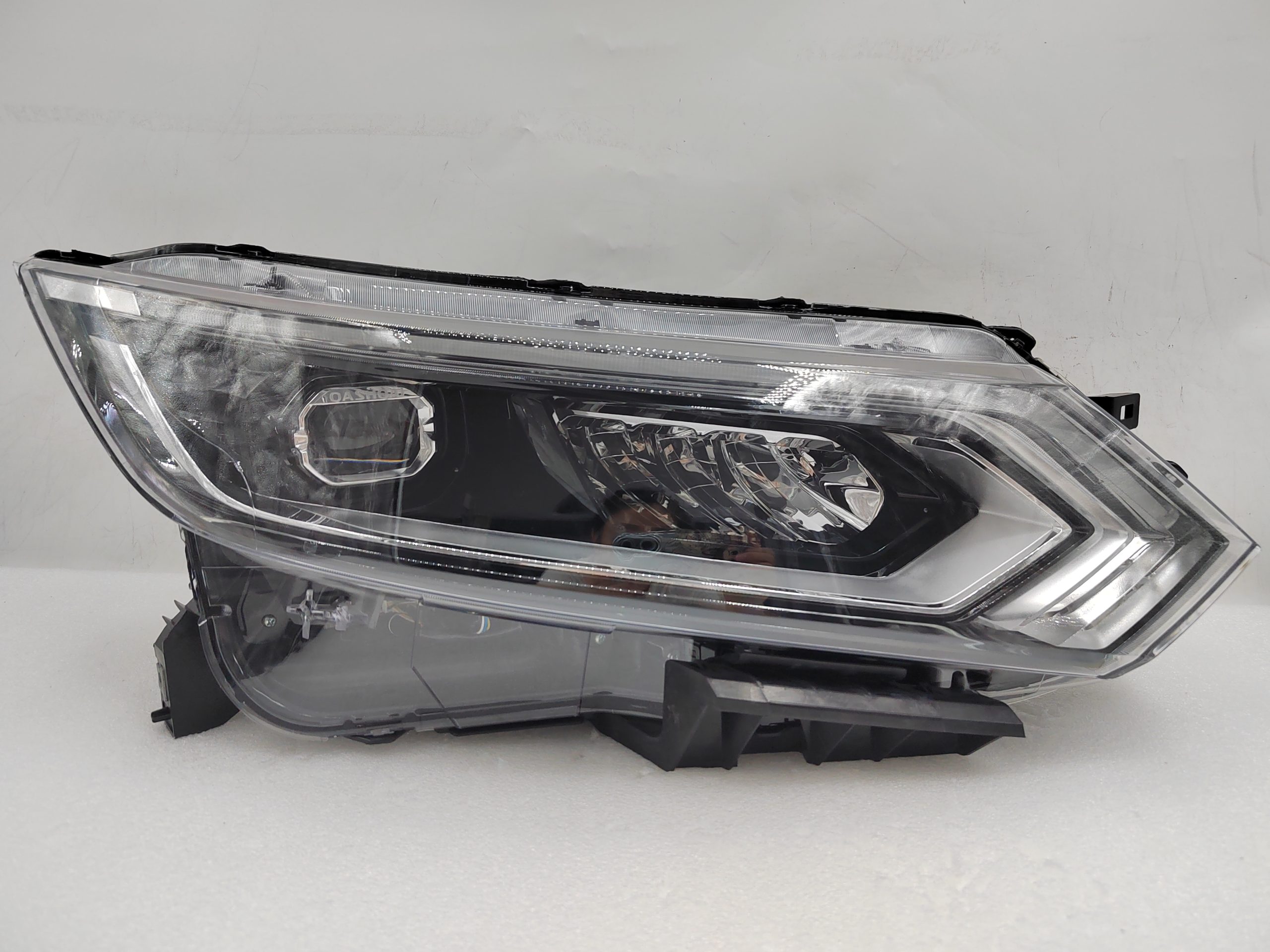 NISSAN QASHQAI J11 2017-2020 LED R.H.S HEADLIGHT ASSEMBLY
