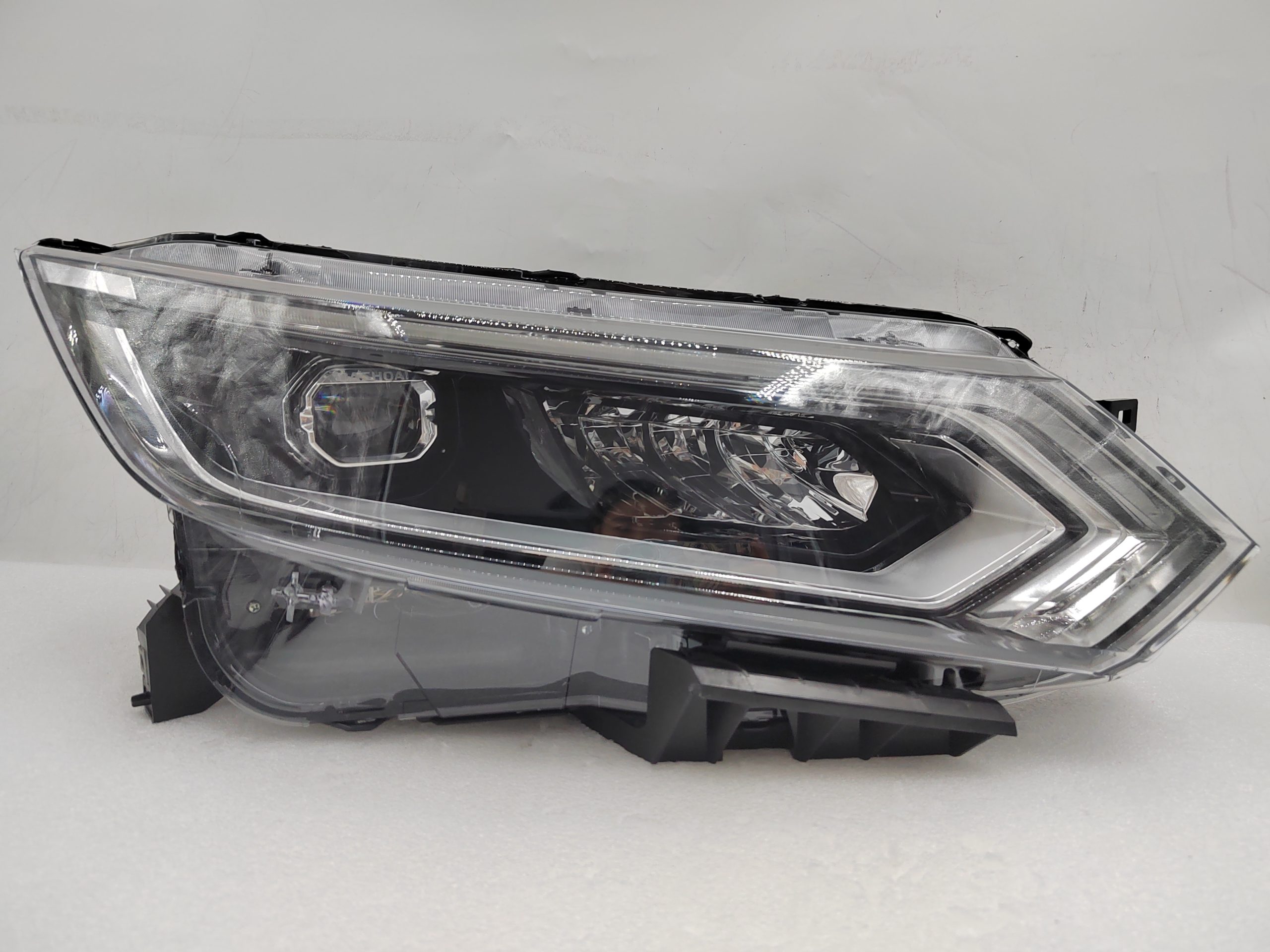 NISSAN QASHQAI J11 2017-2020 LED R.H.S HEADLIGHT ASSEMBLY