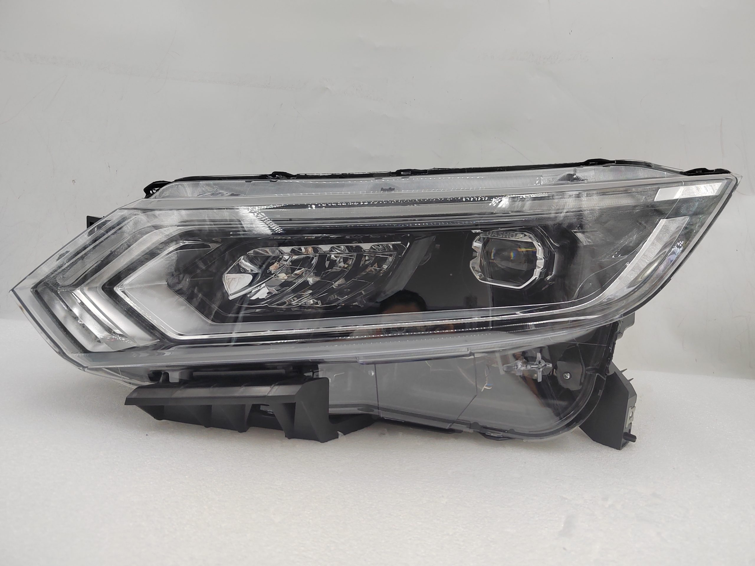 NISSAN QASHQAI J11 2017-2020 LED L.H.S HEADLIGHT ASSEMBLY