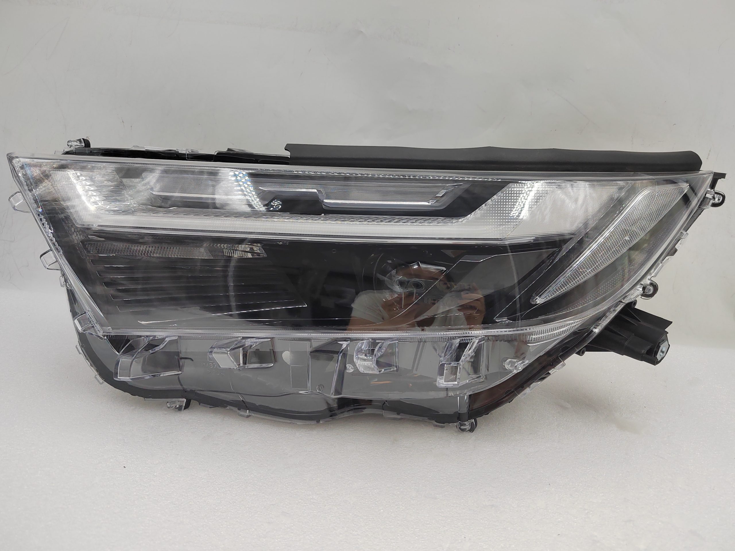 TOYOTA RAV4 2022-2023 LED L.H.S HEADLIGHT ASSEMBLY