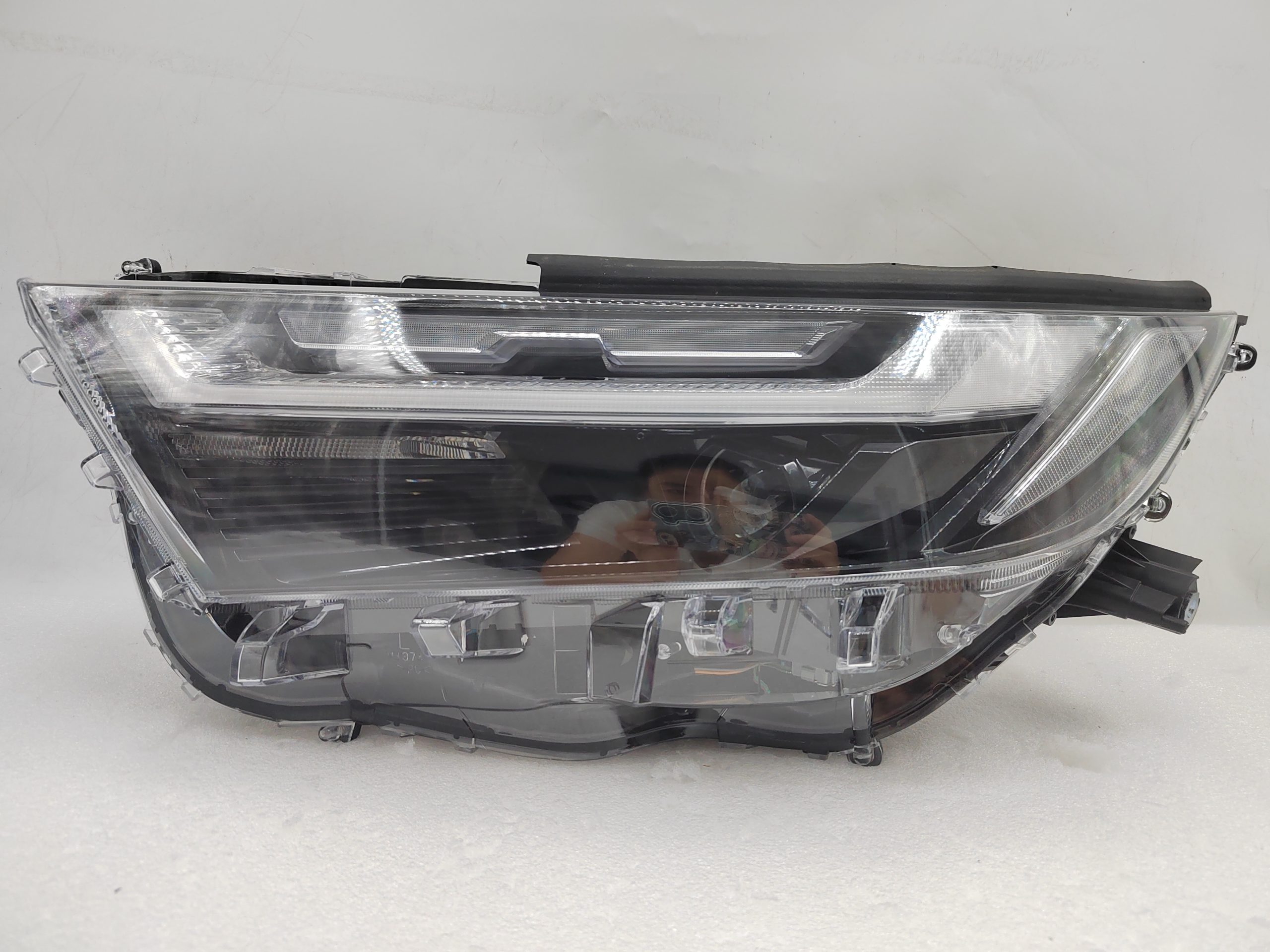 TOYOTA RAV4 2022-2023 LED L.H.S HEADLIGHT ASSEMBLY