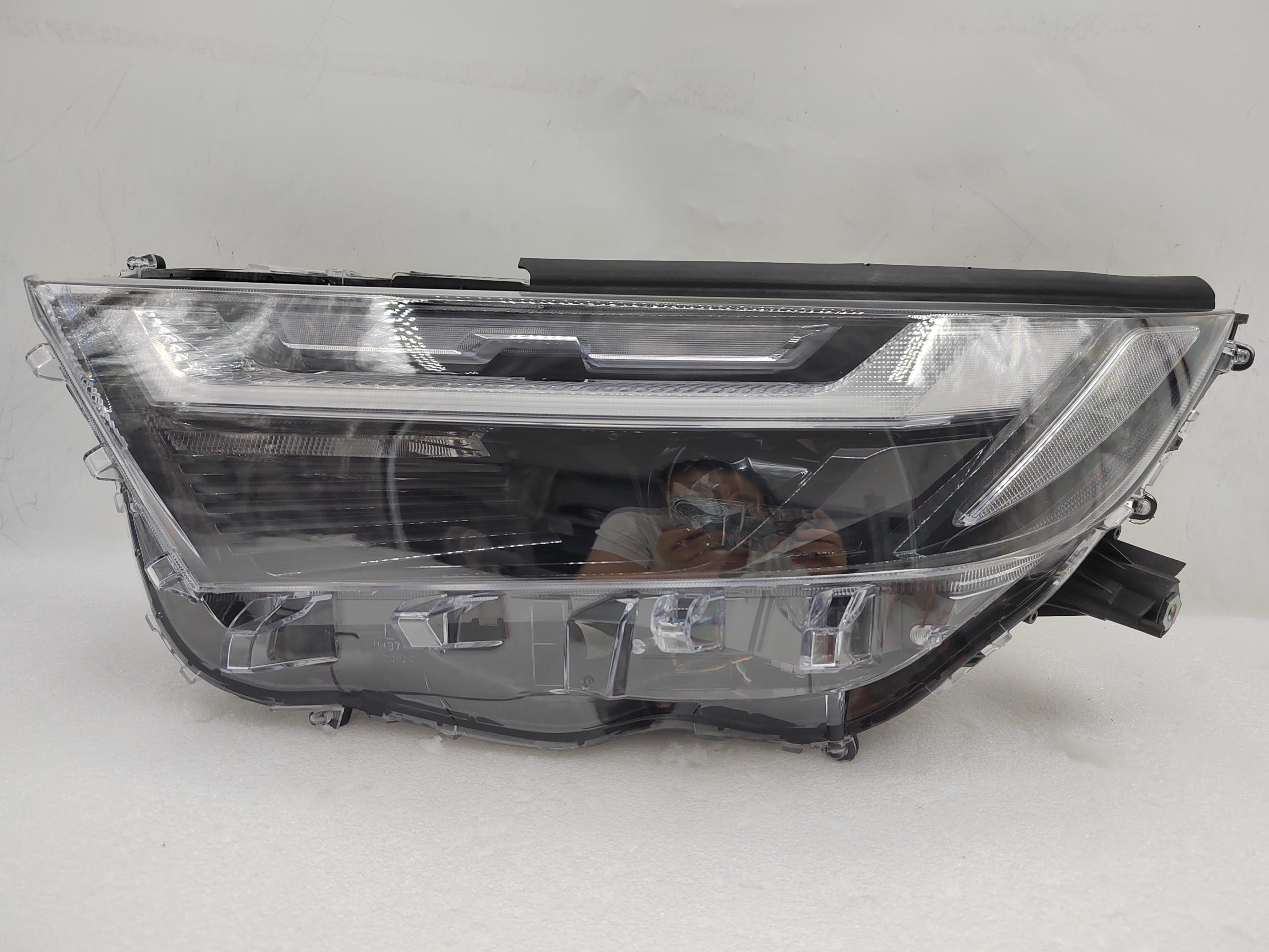 TOYOTA RAV4 2022-2023 LED L.H.S HEADLIGHT ASSEMBLY