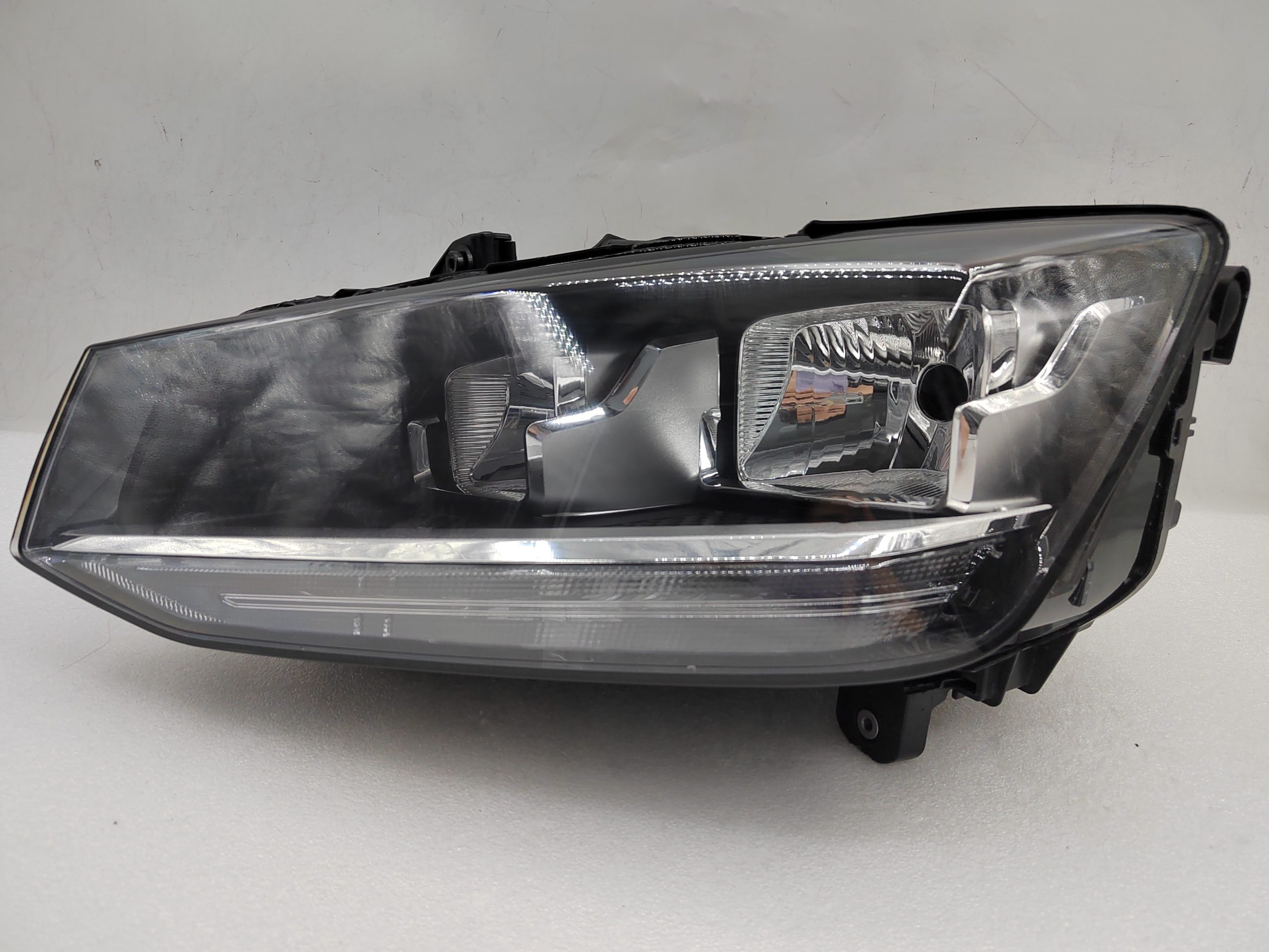 AUDI Q2 2016-2019 HALOGEN L.H.S HEADLIGHT ASSEMBLY