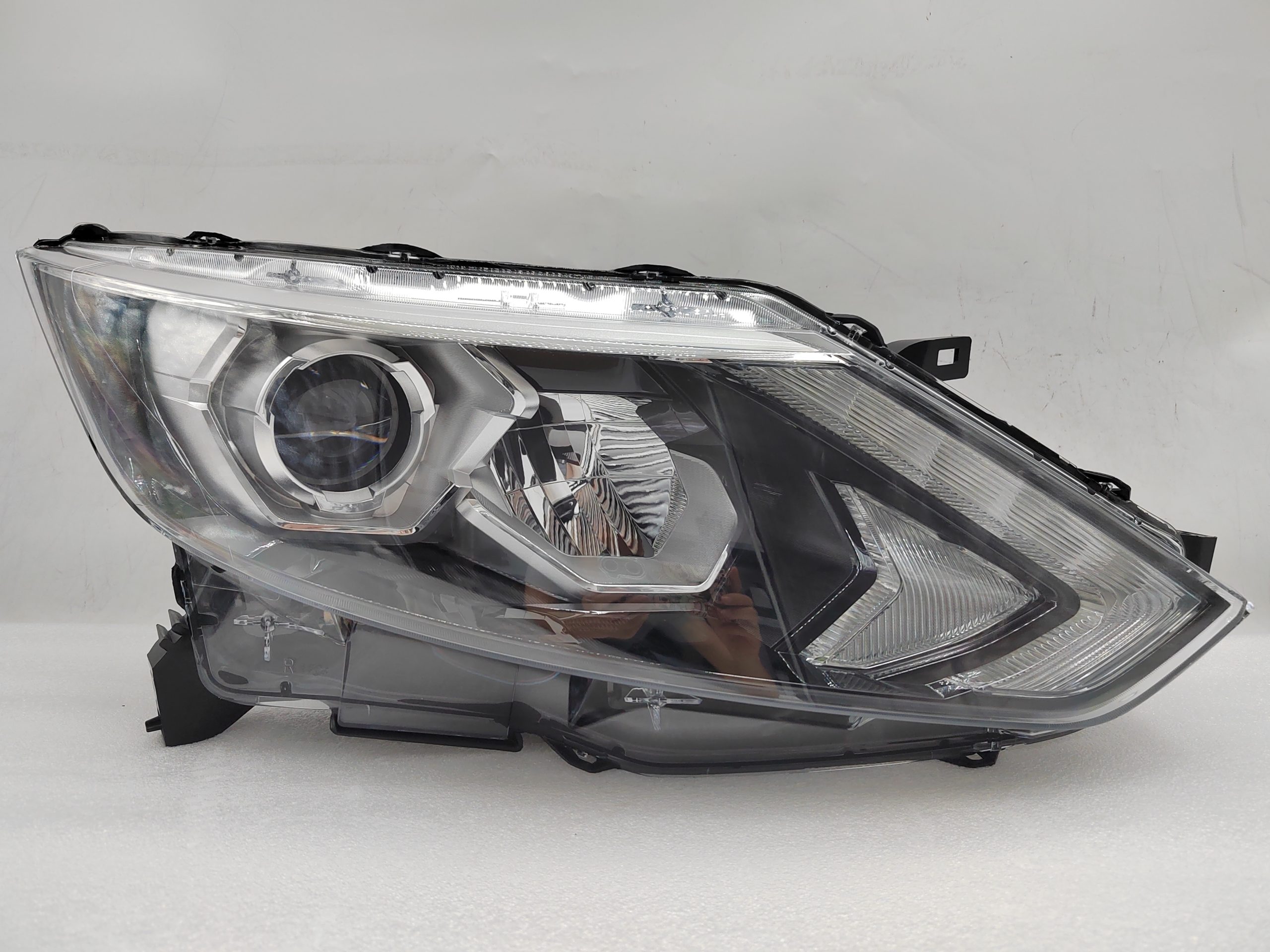 NISSAN QASHQAI J11 2014-2016 LED R.H.S HEADLIGHT ASSEMBLY