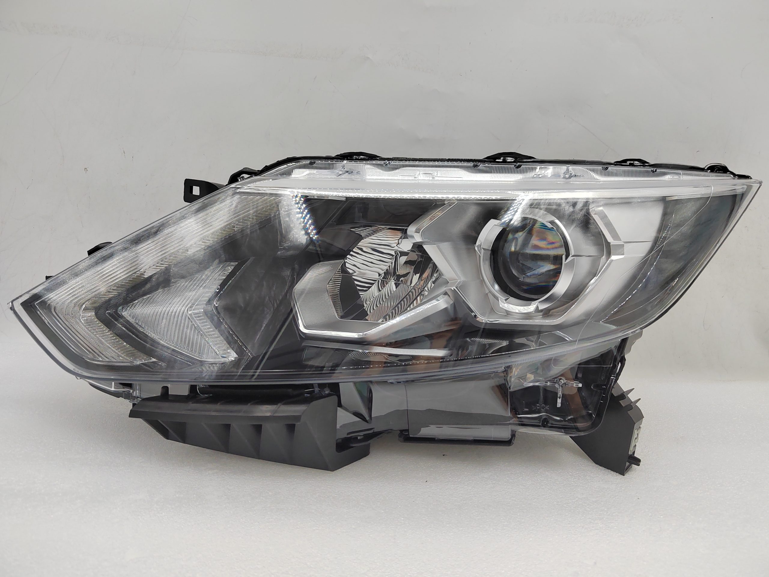 NISSAN QASHQAI J11 2014-2016 LED L.H.S HEADLIGHT ASSEMBLY
