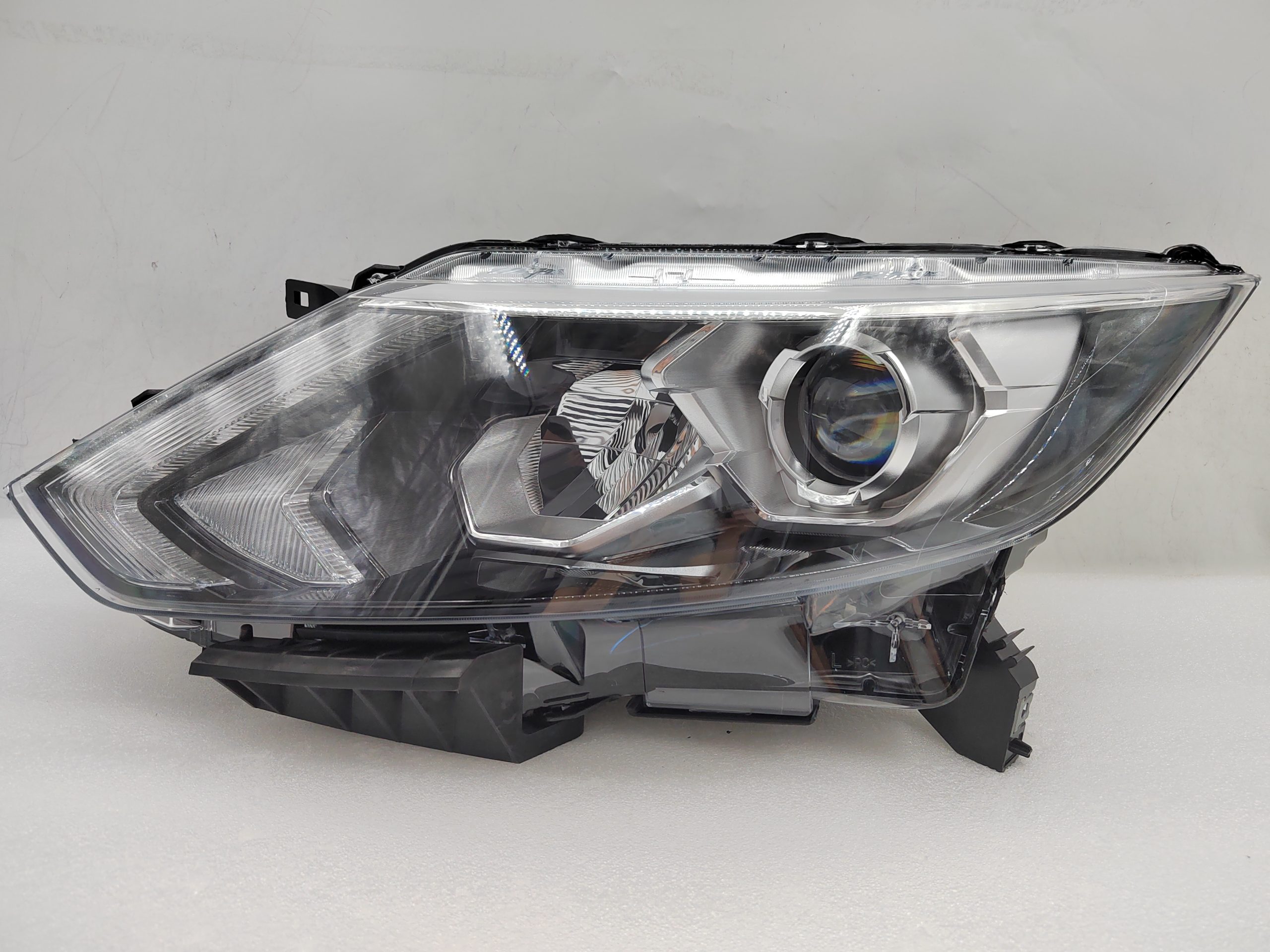 NISSAN QASHQAI J11 2014-2016 LED L.H.S HEADLIGHT ASSEMBLY