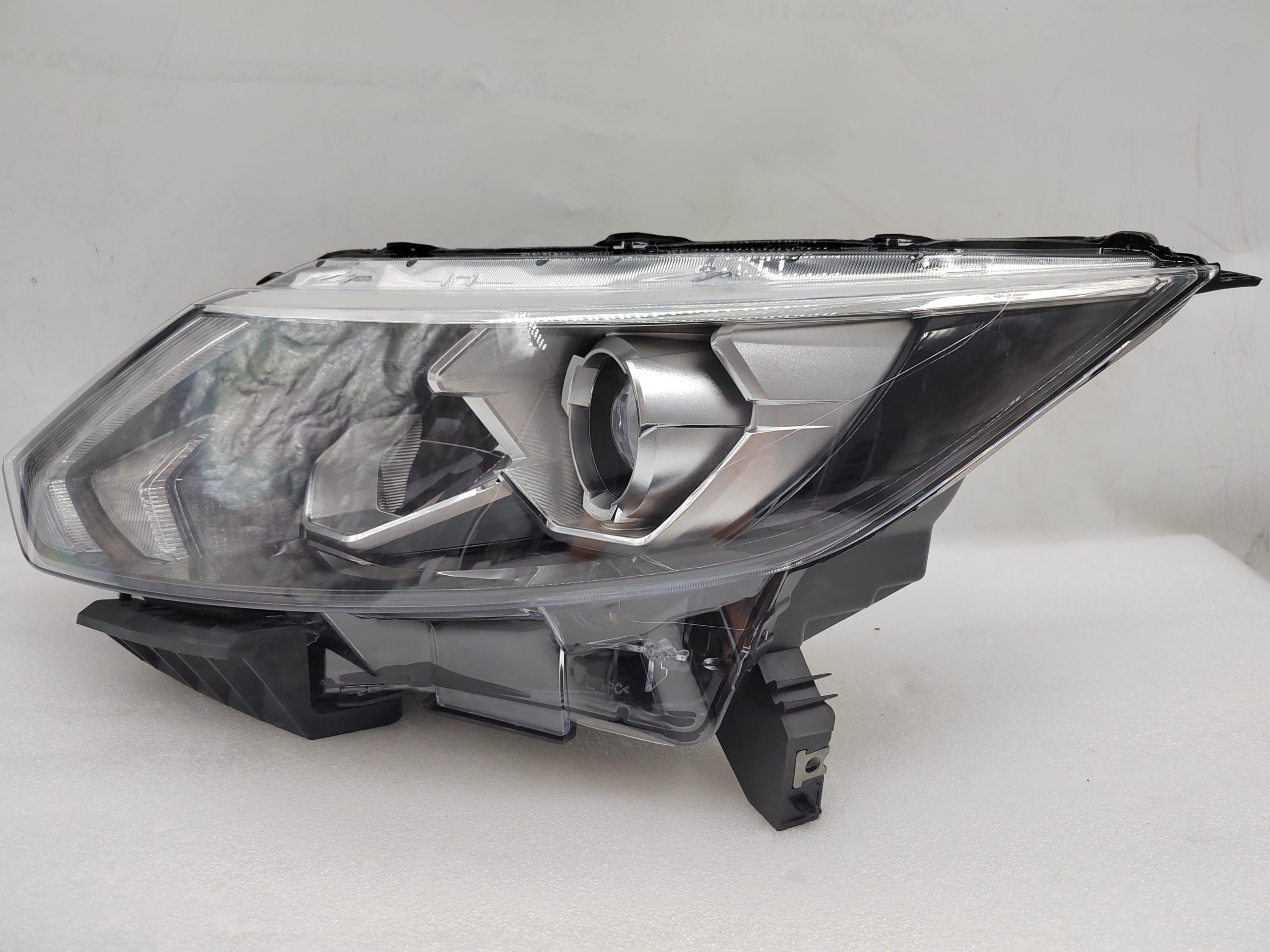 NISSAN QASHQAI J11 2014-2016 LED L.H.S HEADLIGHT ASSEMBLY