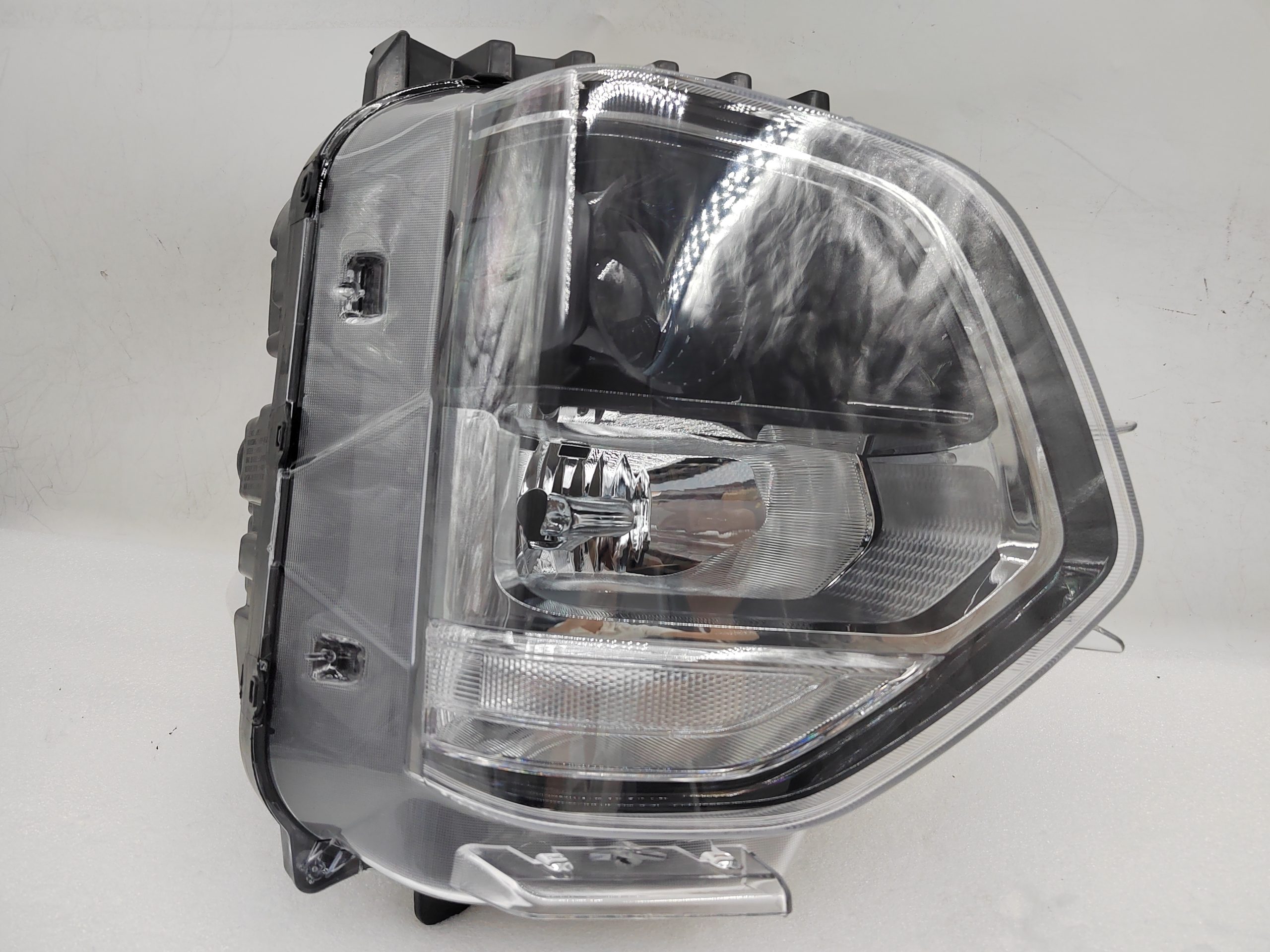 HYUNDAI SANTA FE 2019-2020 HALOGEN R.H.S HEADLIGHT ASSEMBLY