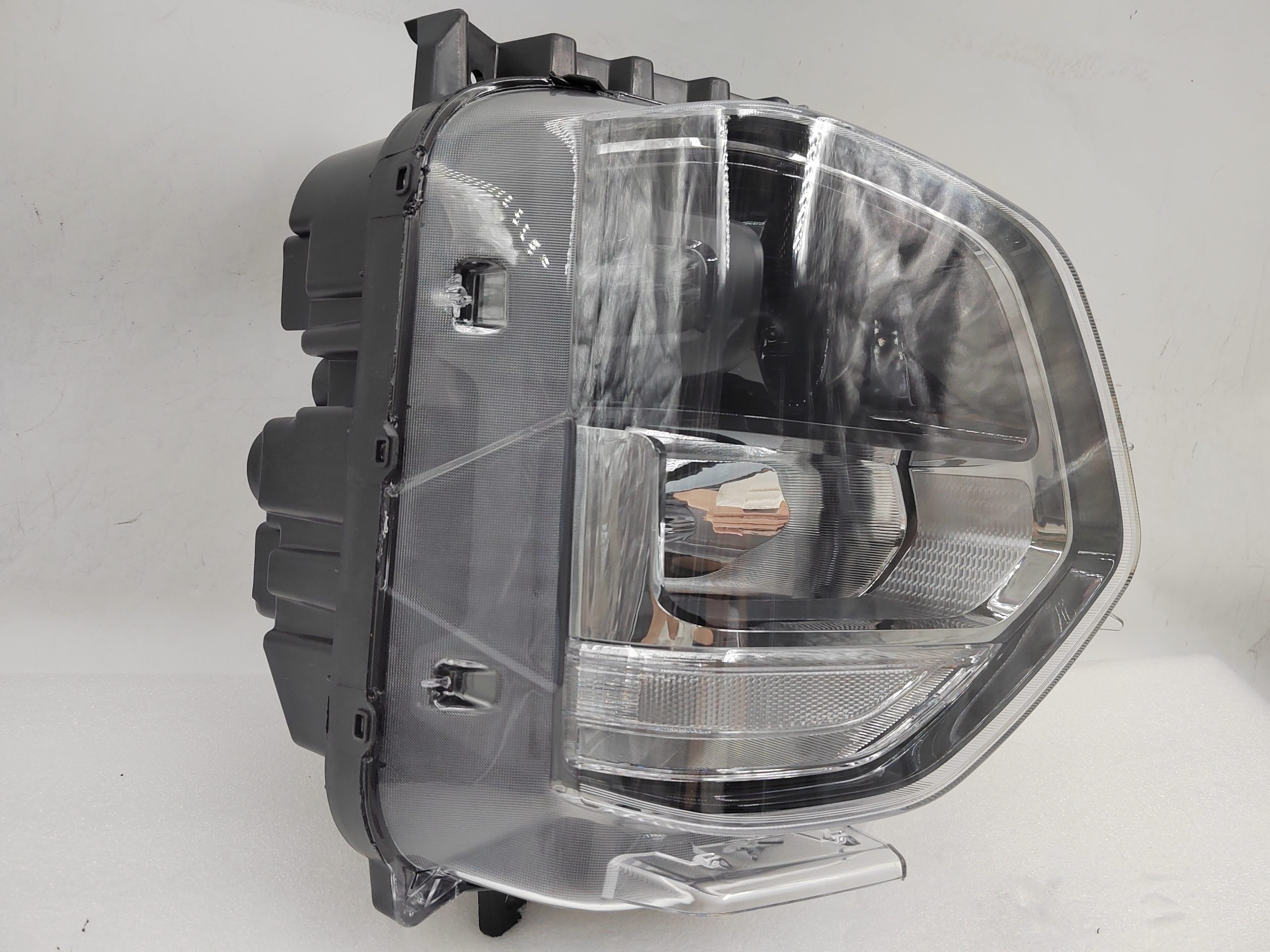 HYUNDAI SANTA FE 2019-2020 HALOGEN R.H.S HEADLIGHT ASSEMBLY