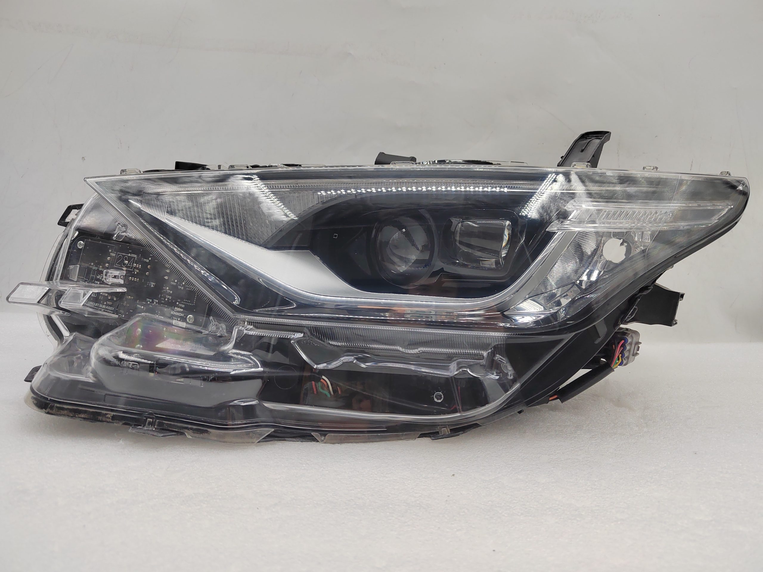 TOYOTA COROLLA AURIS NZE181H 2015-2018 LED L.H.S HEADLIGHT ASSEMBLY