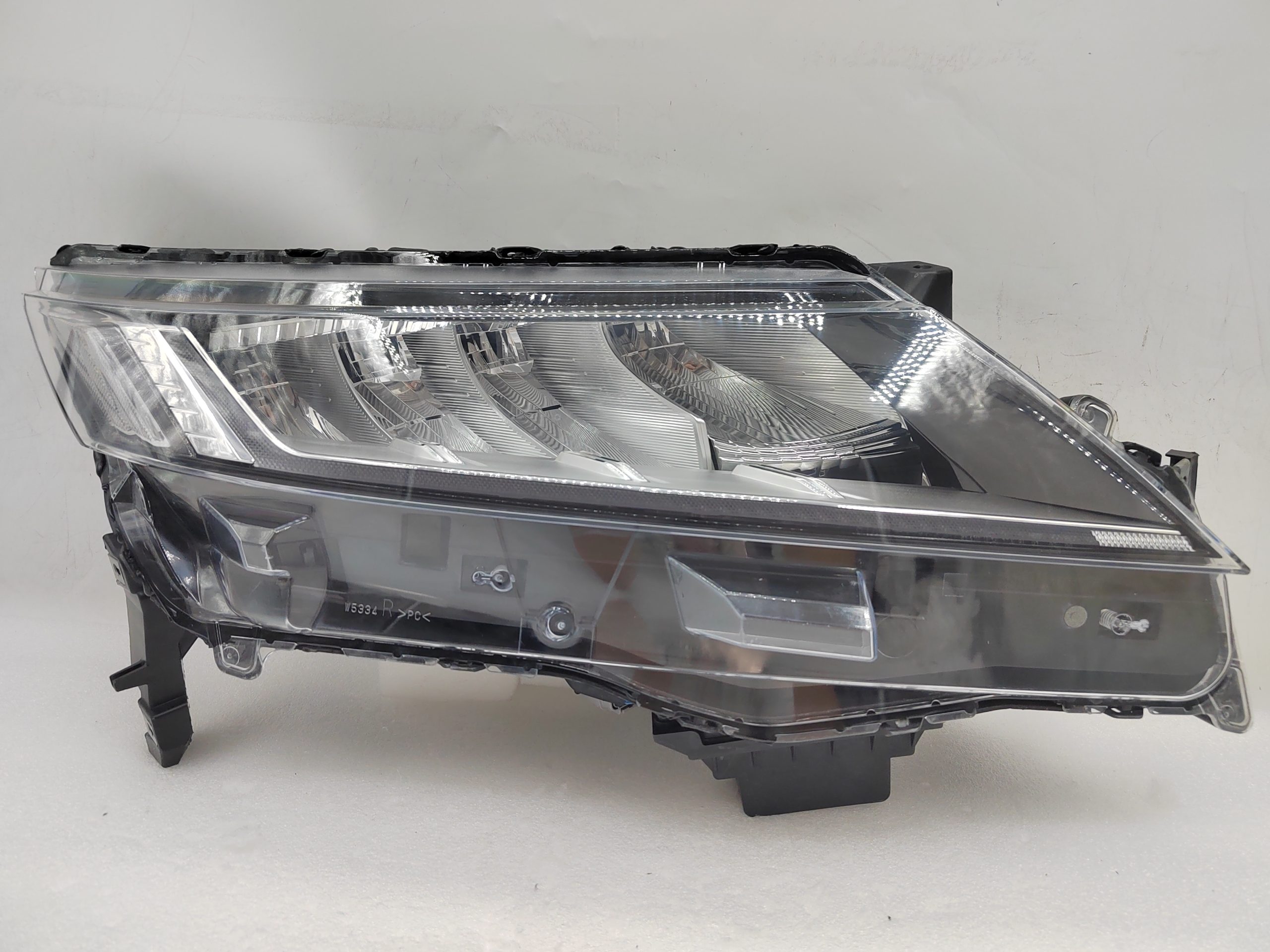 MITSUBISHI ASX 2019-2022 LED R.H.S HEADLIGHT ASSEMBLY