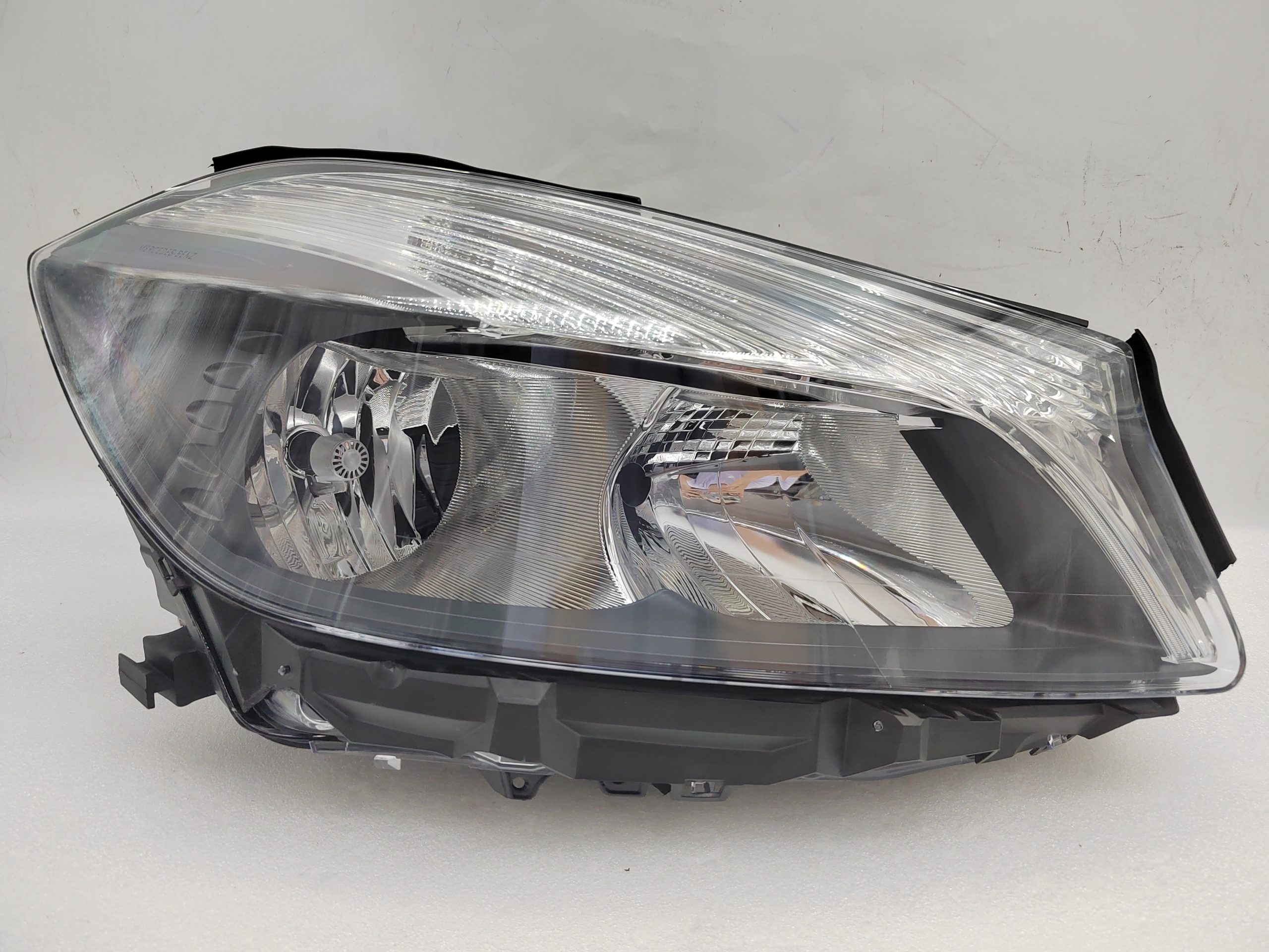 MERCEDES-BENZ A-CLASS W176 2013-2015 HALOGEN R.H.S HEADLIGHT ASSEMBLY