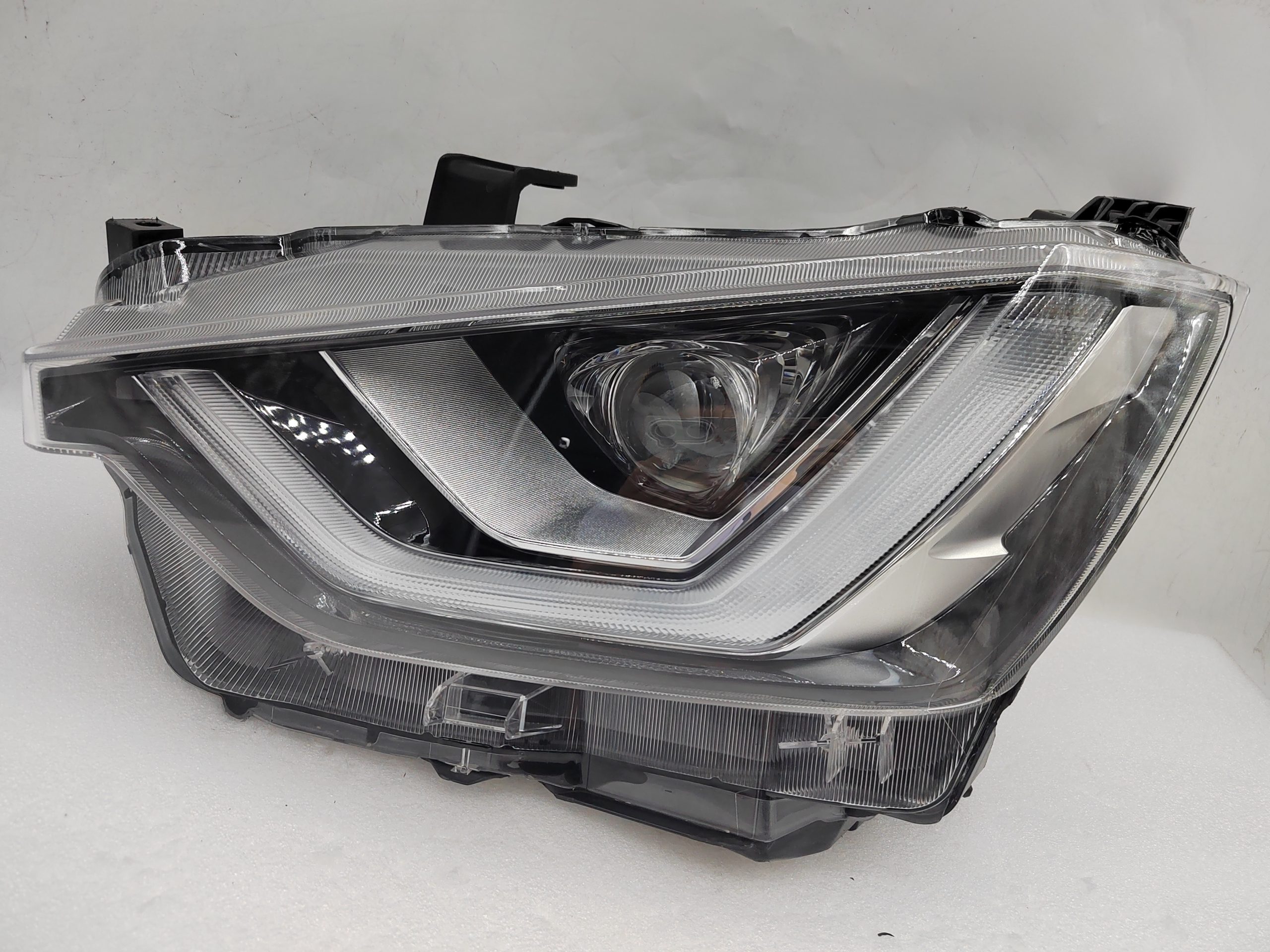 ISUZU D-MAX 2020-2023 LED L.H.S HEADLIGHT ASSEMBLY