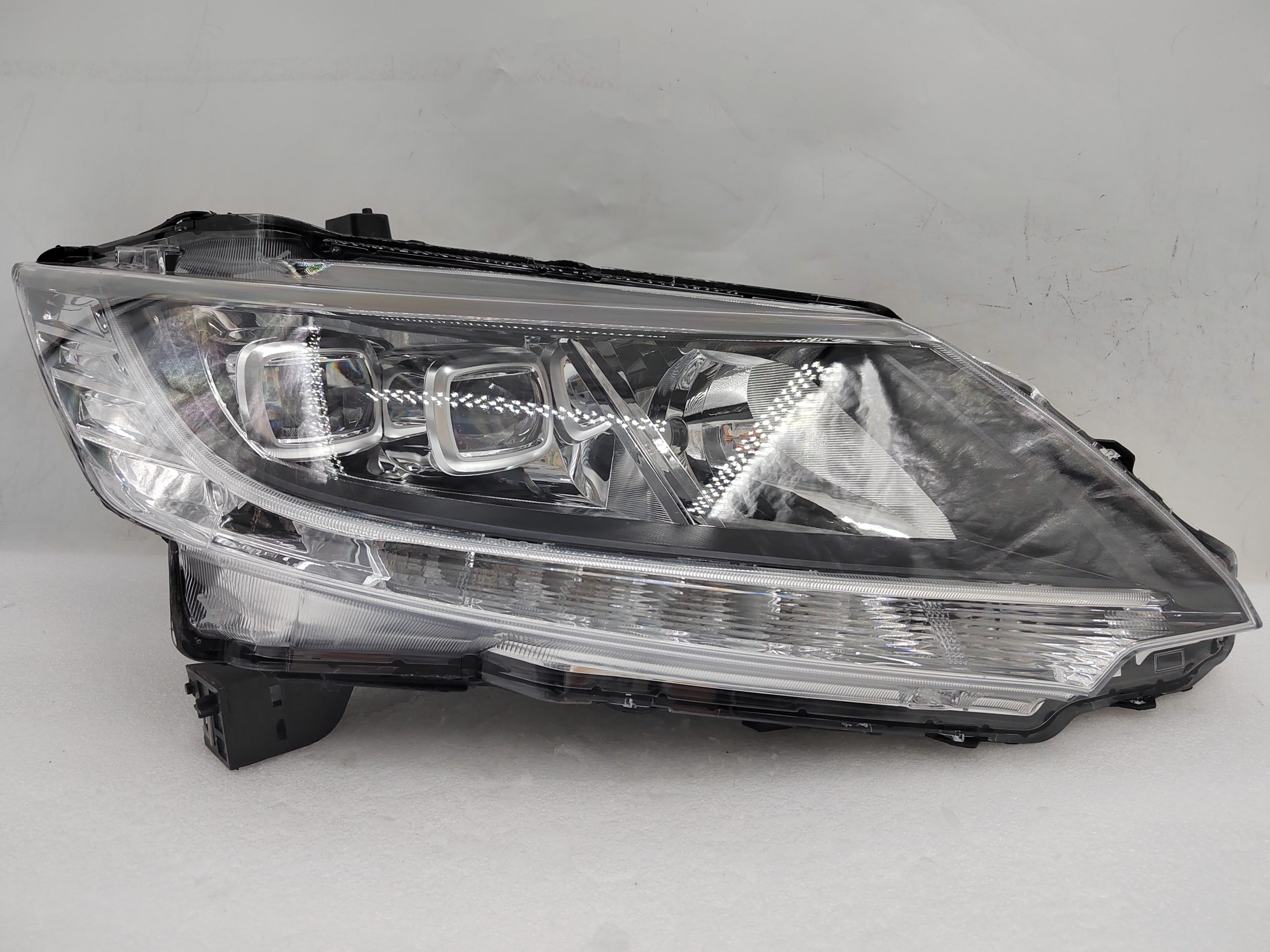 HONDA ODYSSEY DBA-RC1 2015-2017 LED R.H.S HEADLIGHT ASSEMBLY