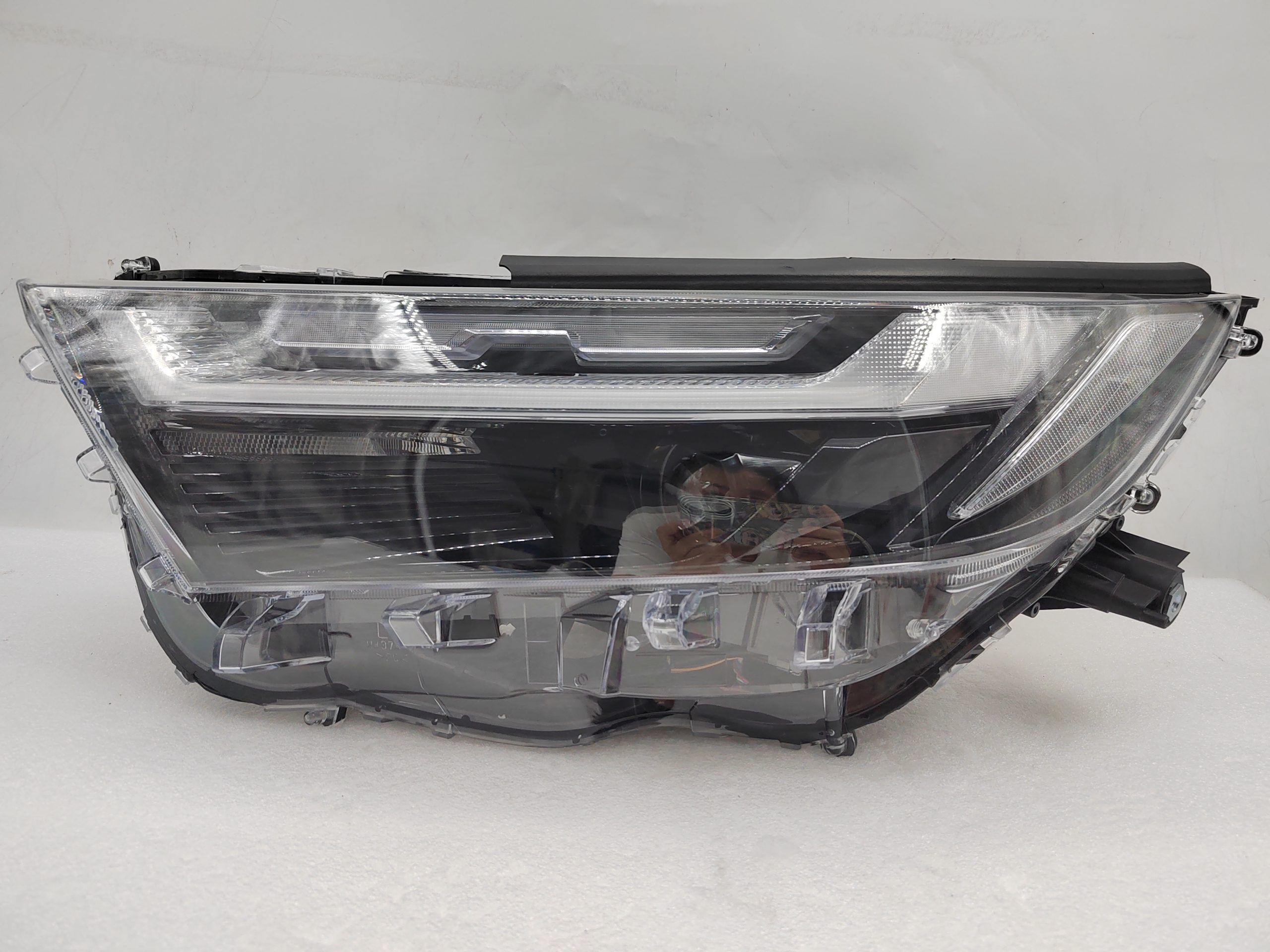 TOYOTA RAV4 2022-2023 LED L.H.S HEADLIGHT ASSEMBLY