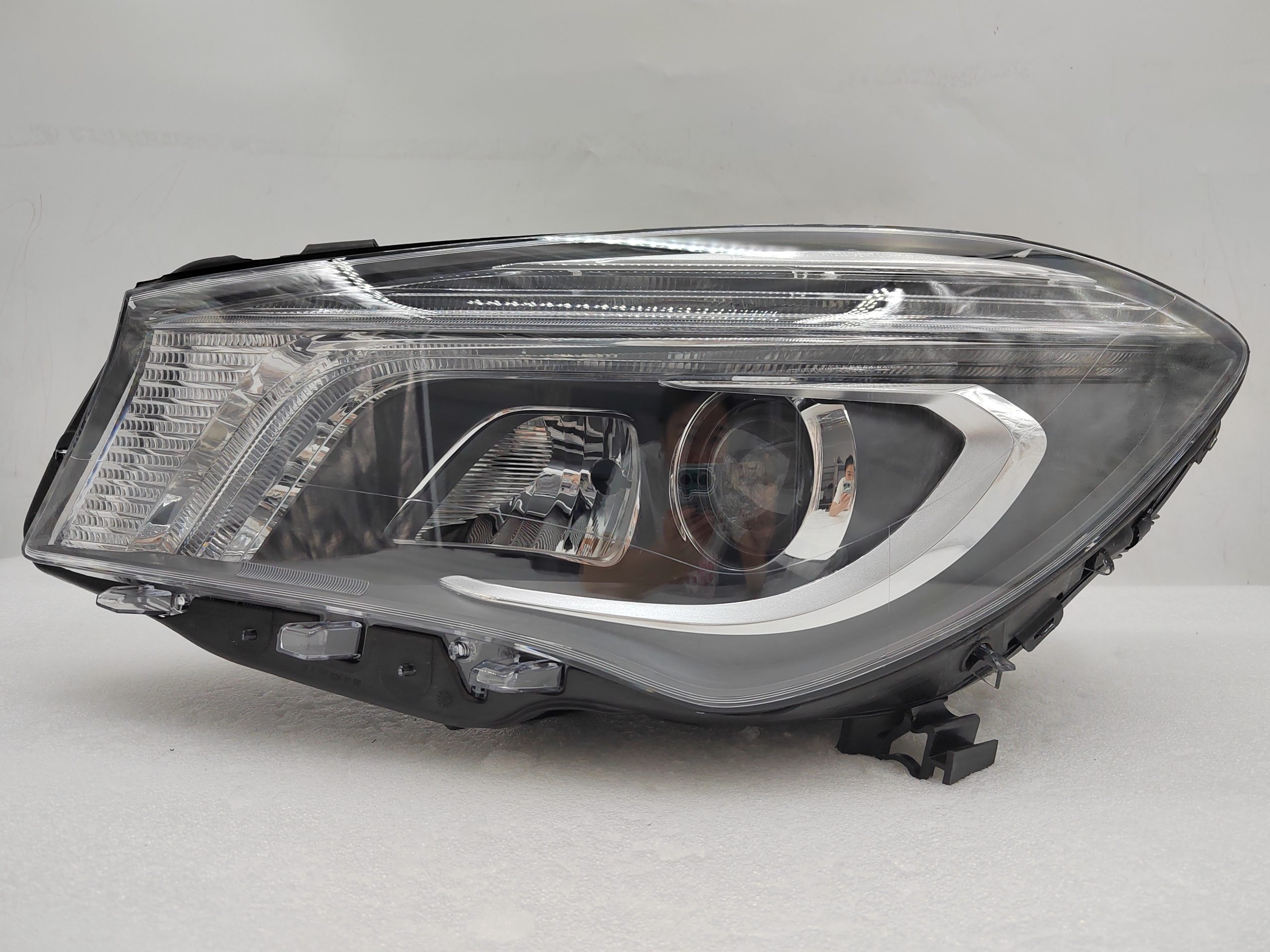 MERCEDES-BENZ CLA-CLASS W117 CLA250 2012-2015 LED L.H.S HEADLIGHT ASSEMBLY