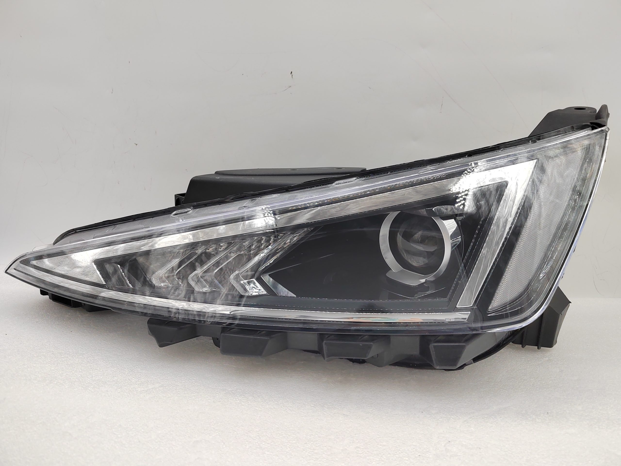 HYUNDAI I30 2019-2020 HALOGEN L.H.S HEADLIGHT ASSEMBLY