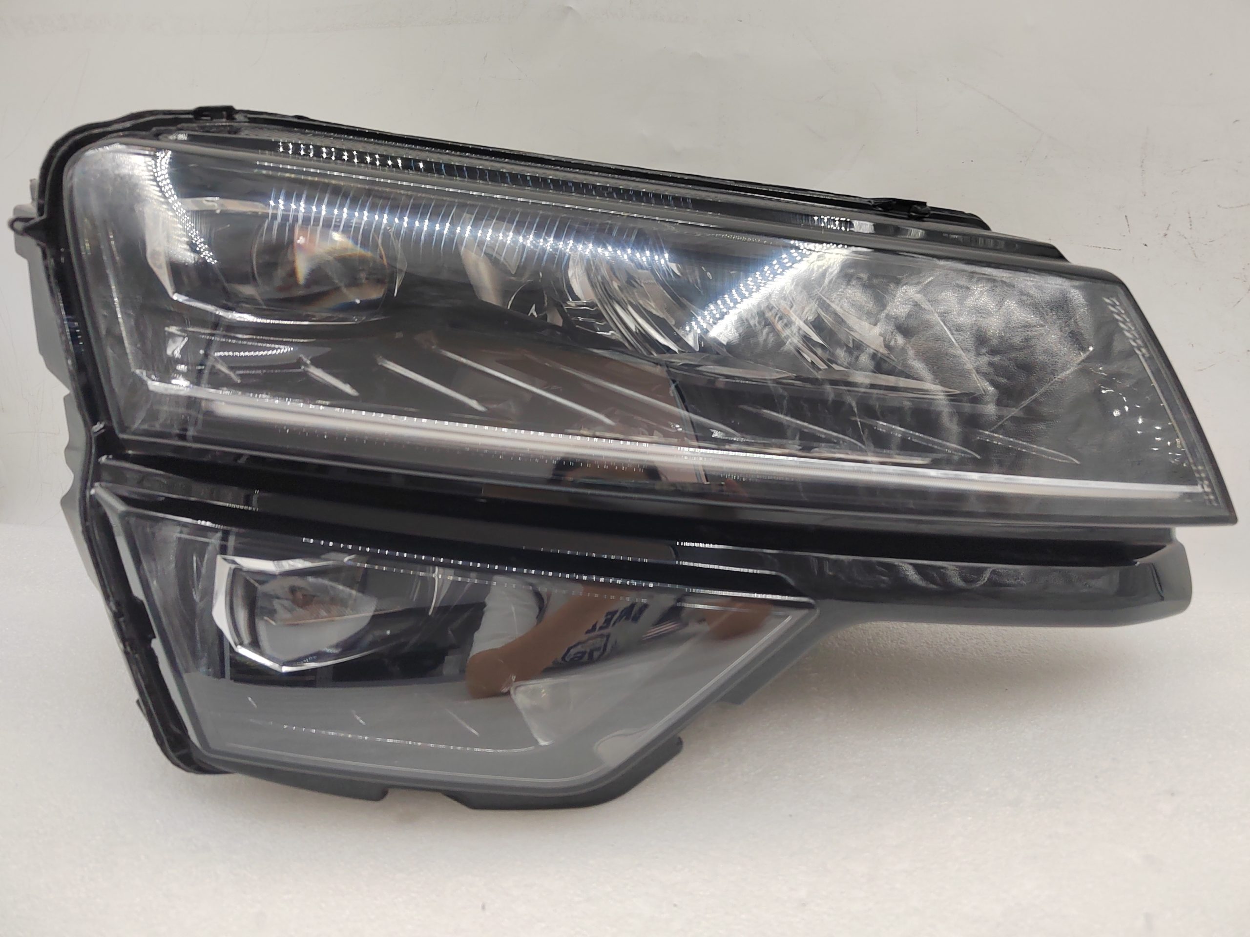 SKODA KODIAQ 2017-2019 LED R.H.S HEADLIGHT ASSEMBLY