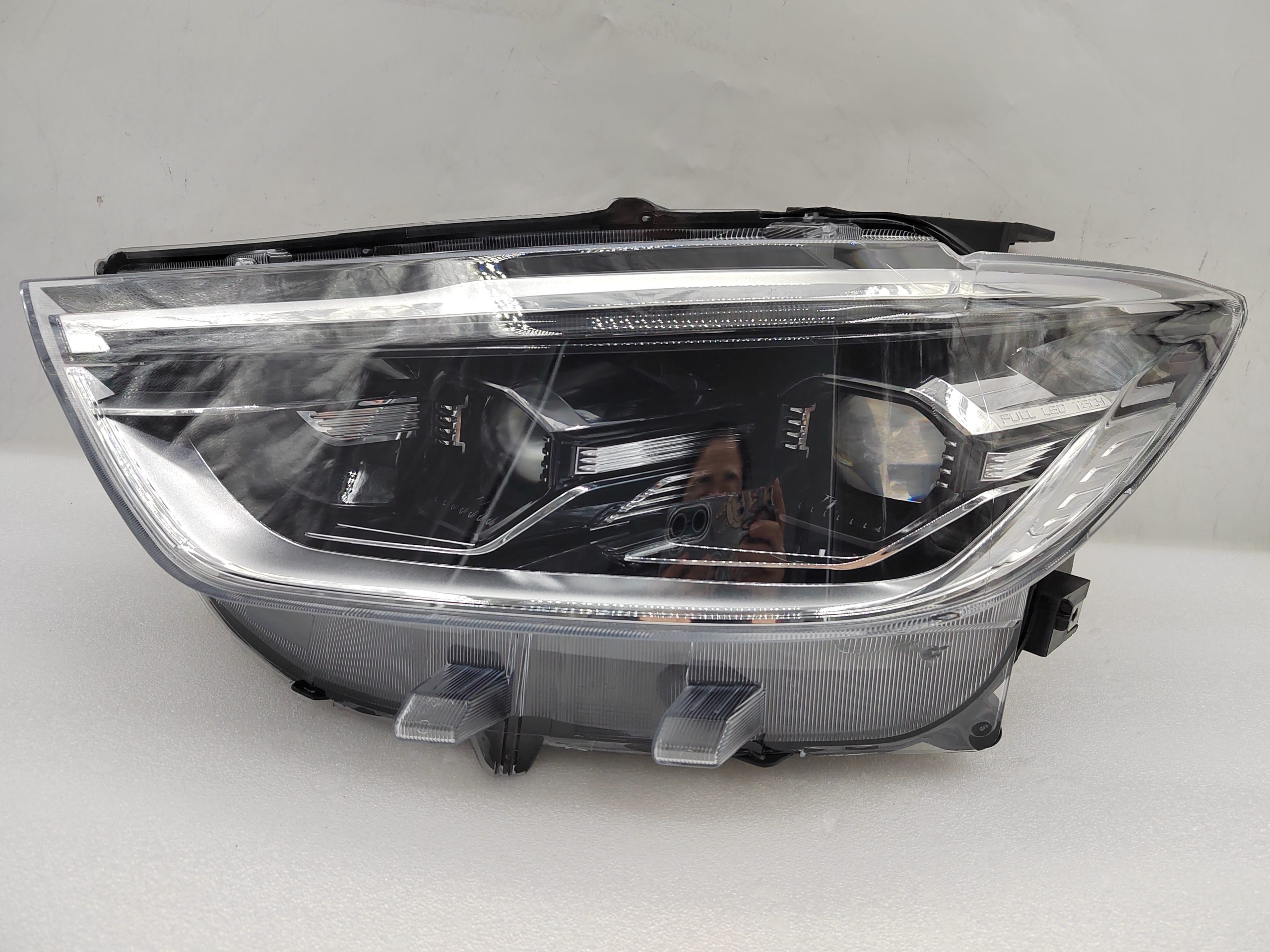 MAXUS LDV D90 2022-2024 LED L.H.S HEADLIGHT ASSEMBLY