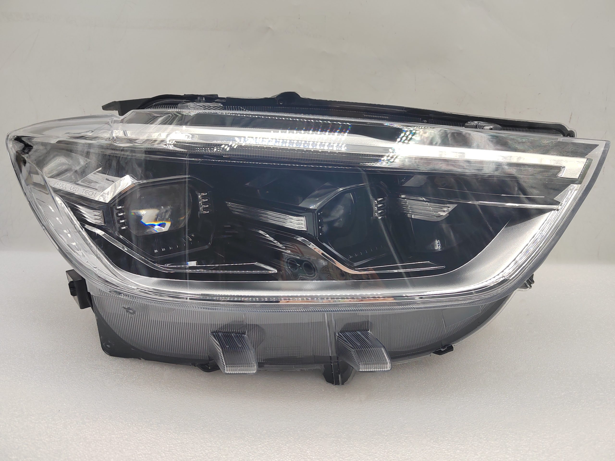 MAXUS LDV D90 2022-2024 LED R.H.S HEADLIGHT ASSEMBLY