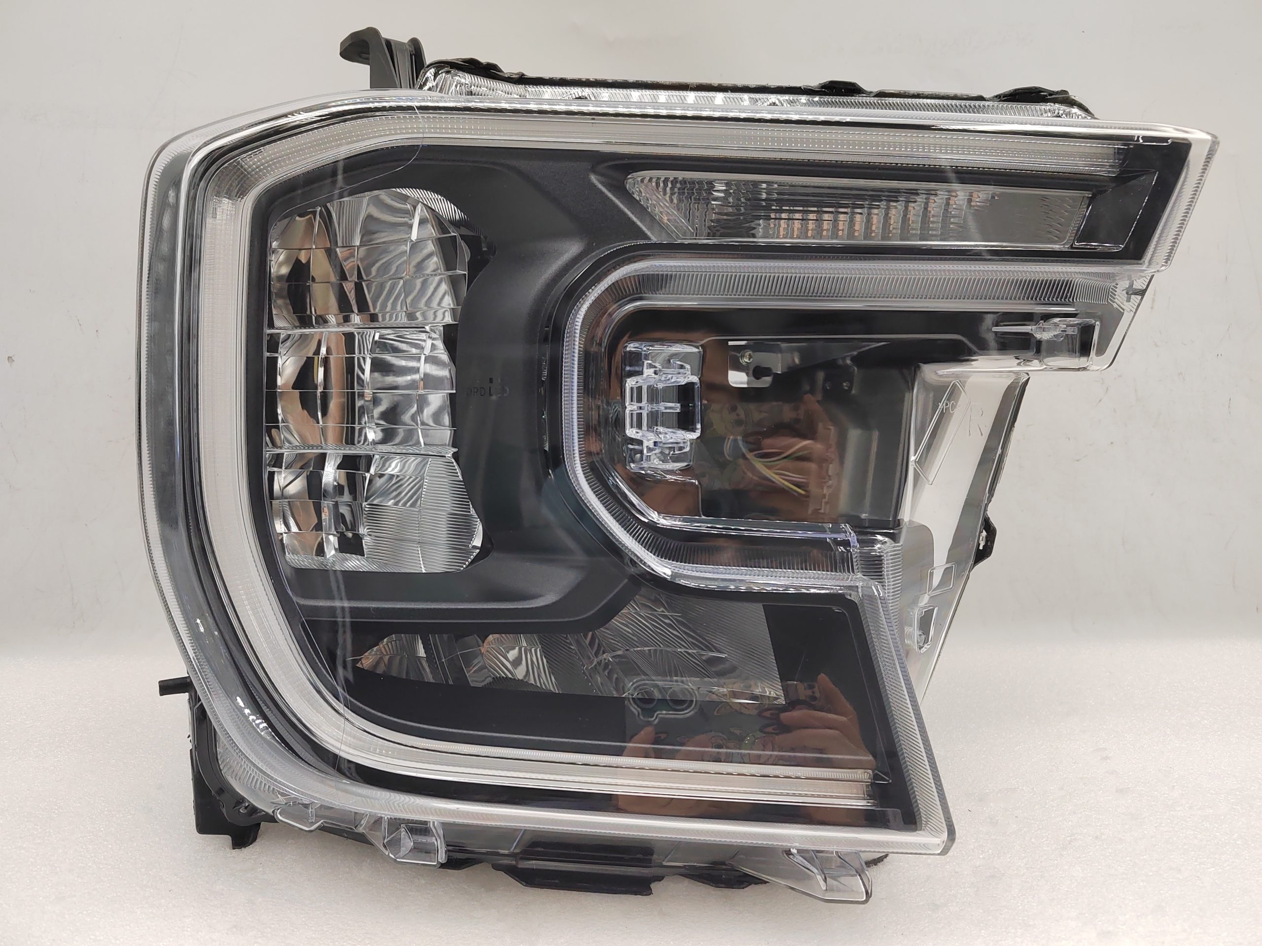 FORD EVEREST RANGER 2022-2024 LED R.H.S HEADLIGHT ASSEMBLY