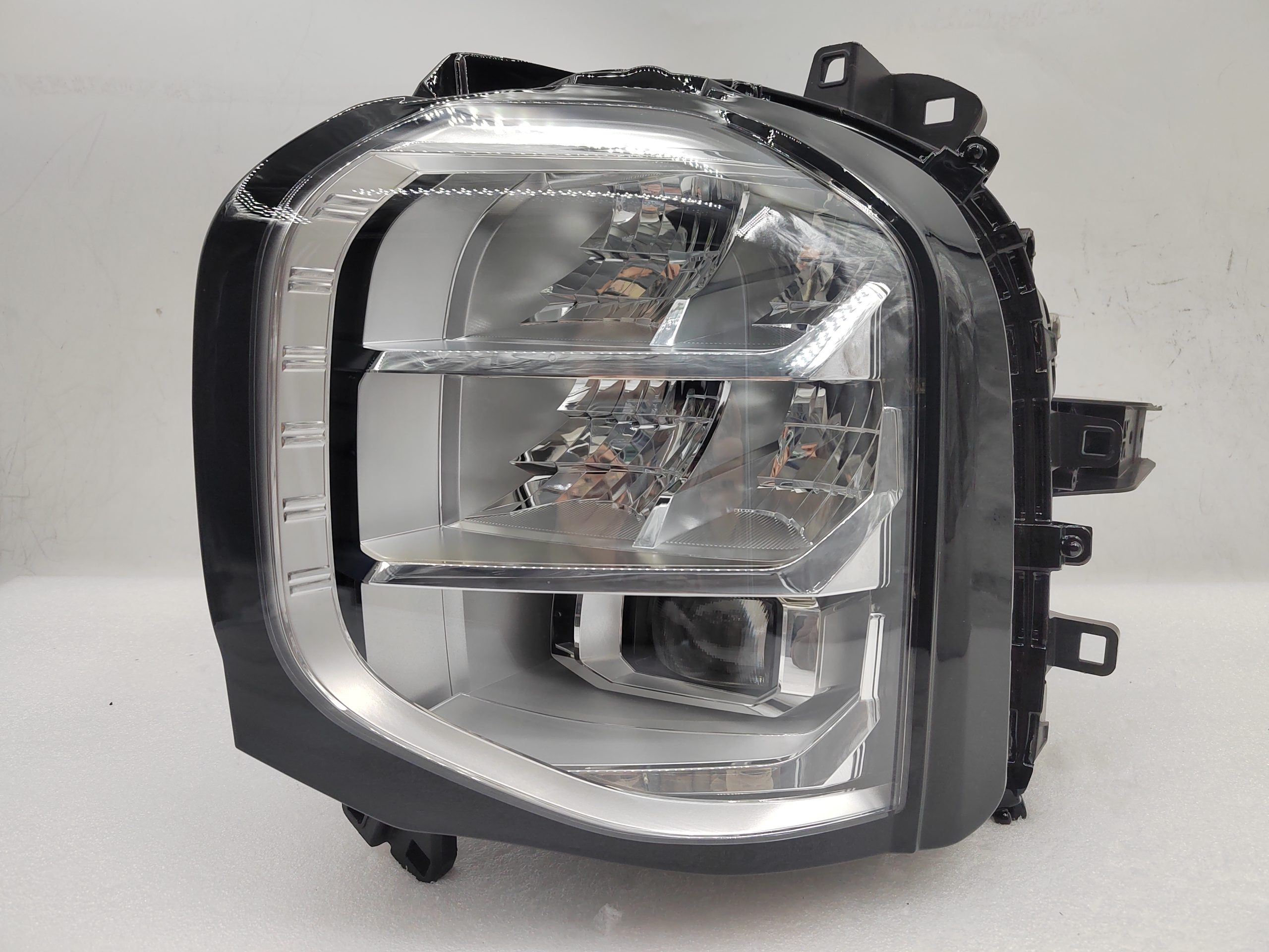 MITSUBISHI OUTLANDER 2021-2023 LED L.H.S HEADLIGHT ASSEMBLY