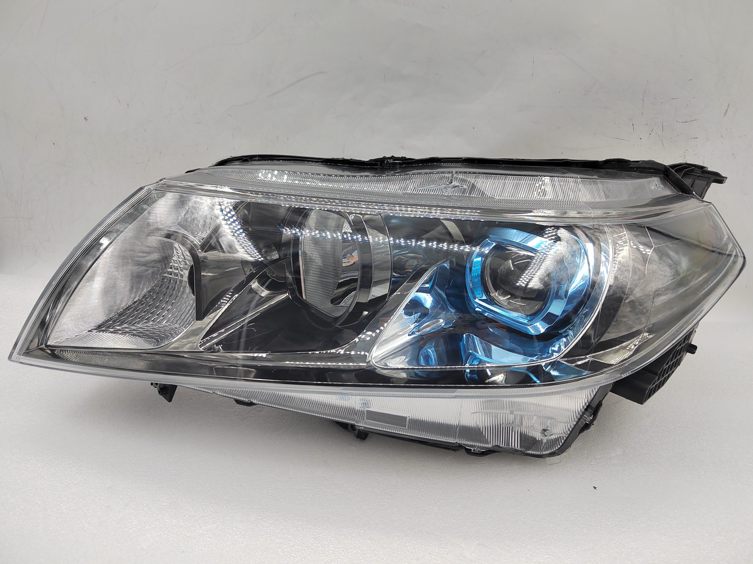 SUZUKI VITARA IV 2015-2021 LED L.H.S HEADLIGHT ASSEMBLY