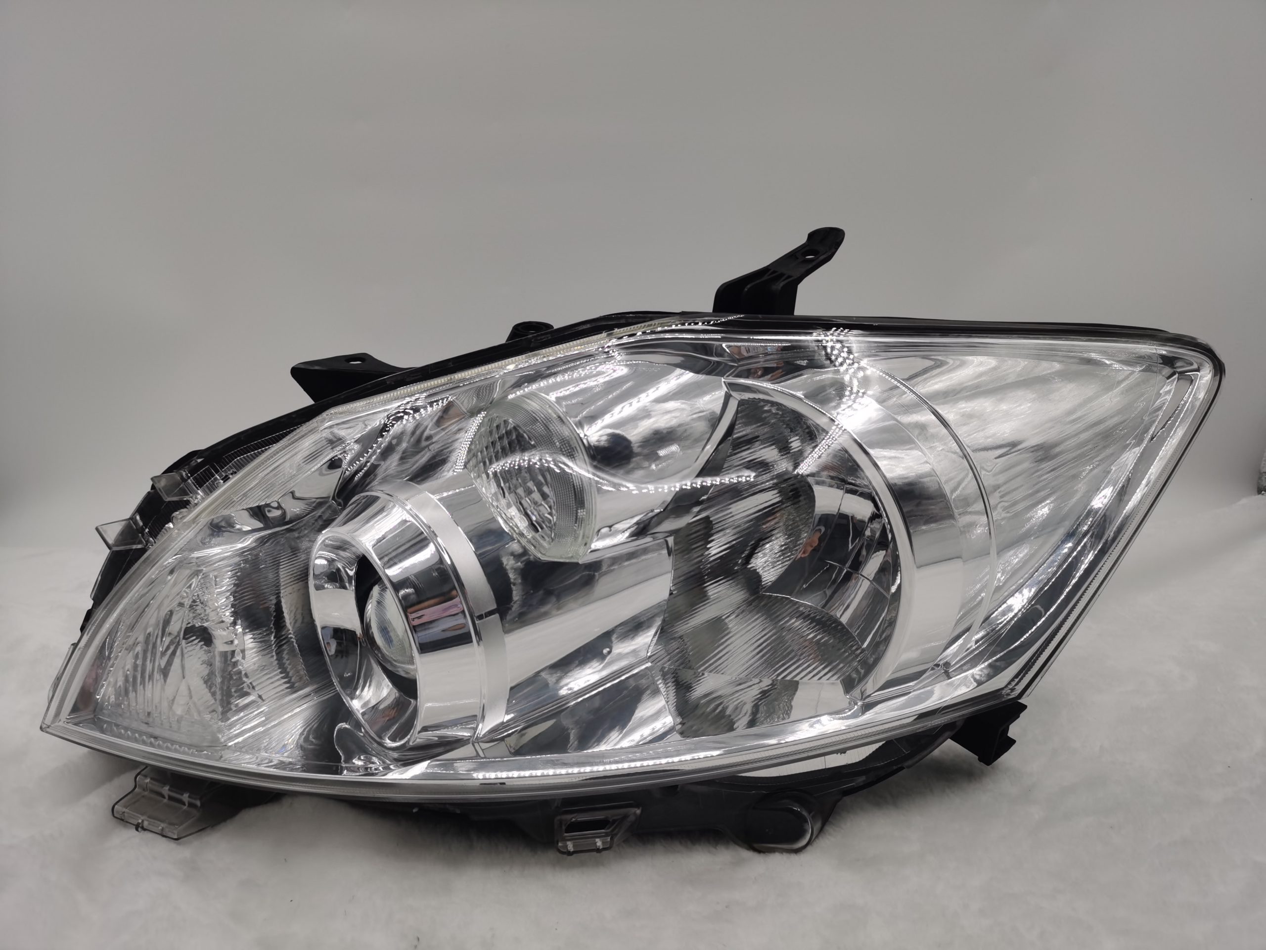 TOYOTA COROLLA AURIS NZE151H 2009-2011 HALOGEN L.H.S HEADLIGHT ASSEMBLY