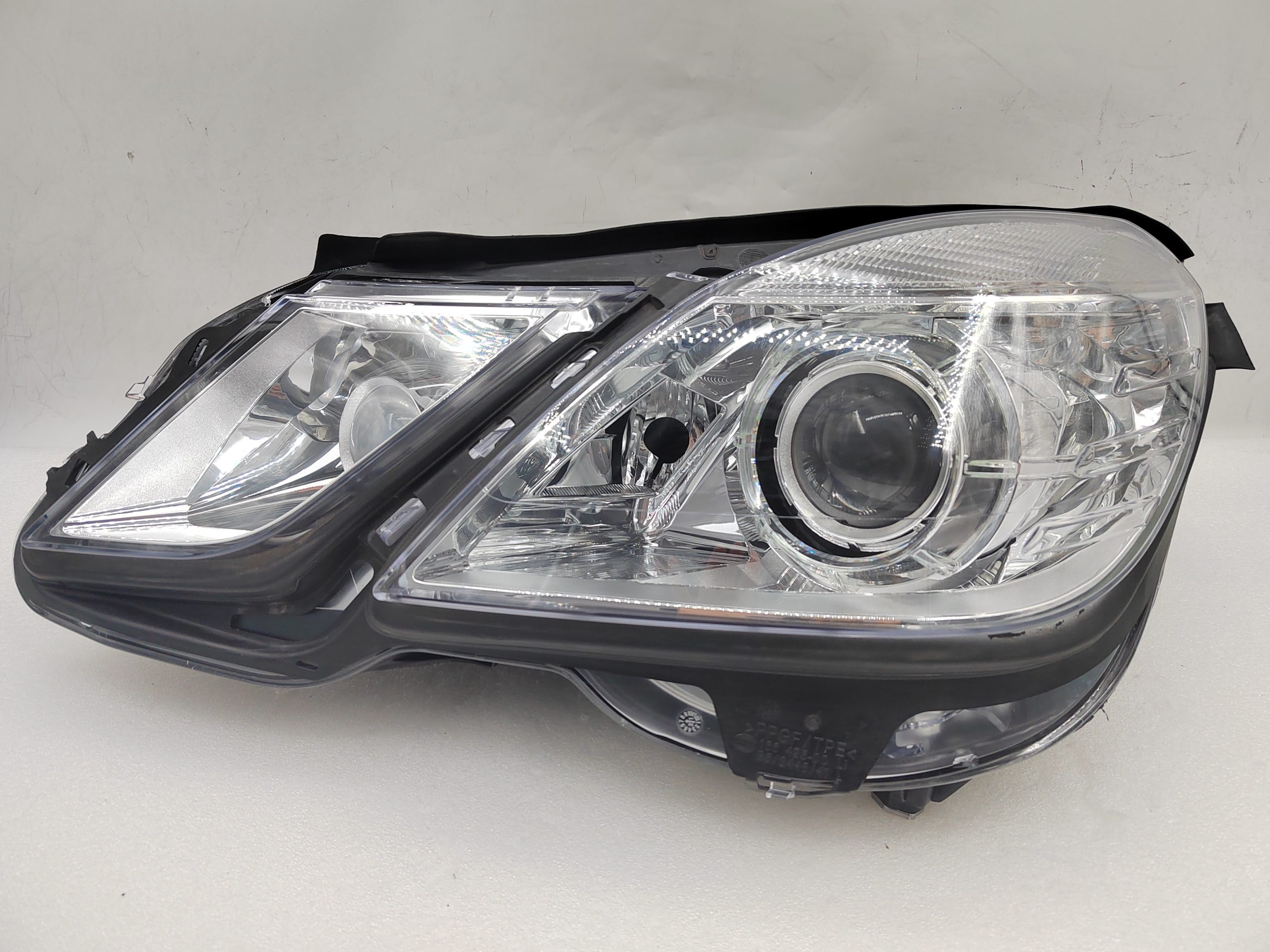 MERCEDES-BENZ E-CLASS W212 2010-2013 XENON L.H.S HEADLIGHT ASSEMBLY