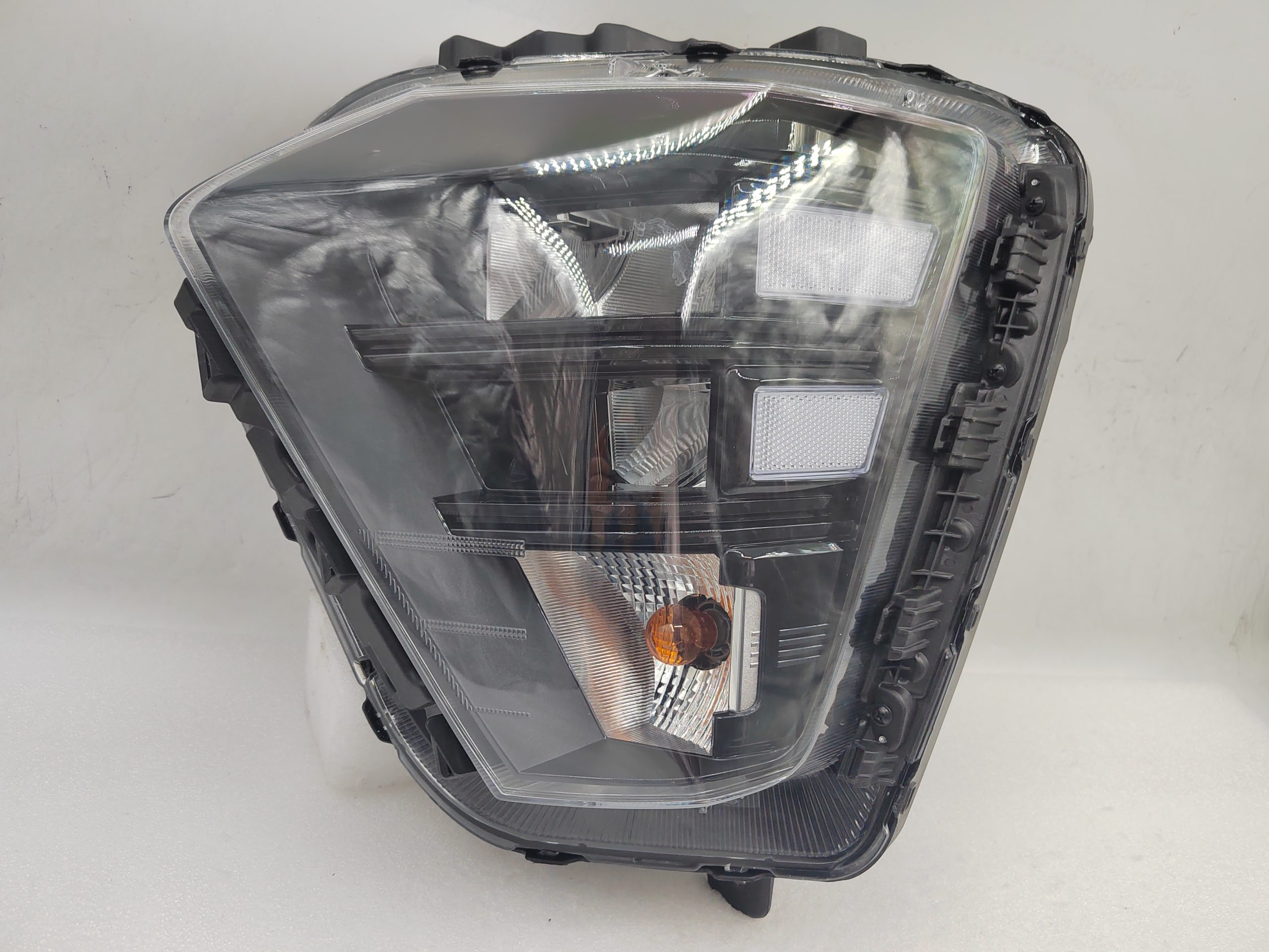 HYUNDAI KONA II 2023-2025 LED L.H.S HEADLIGHT ASSEMBLY