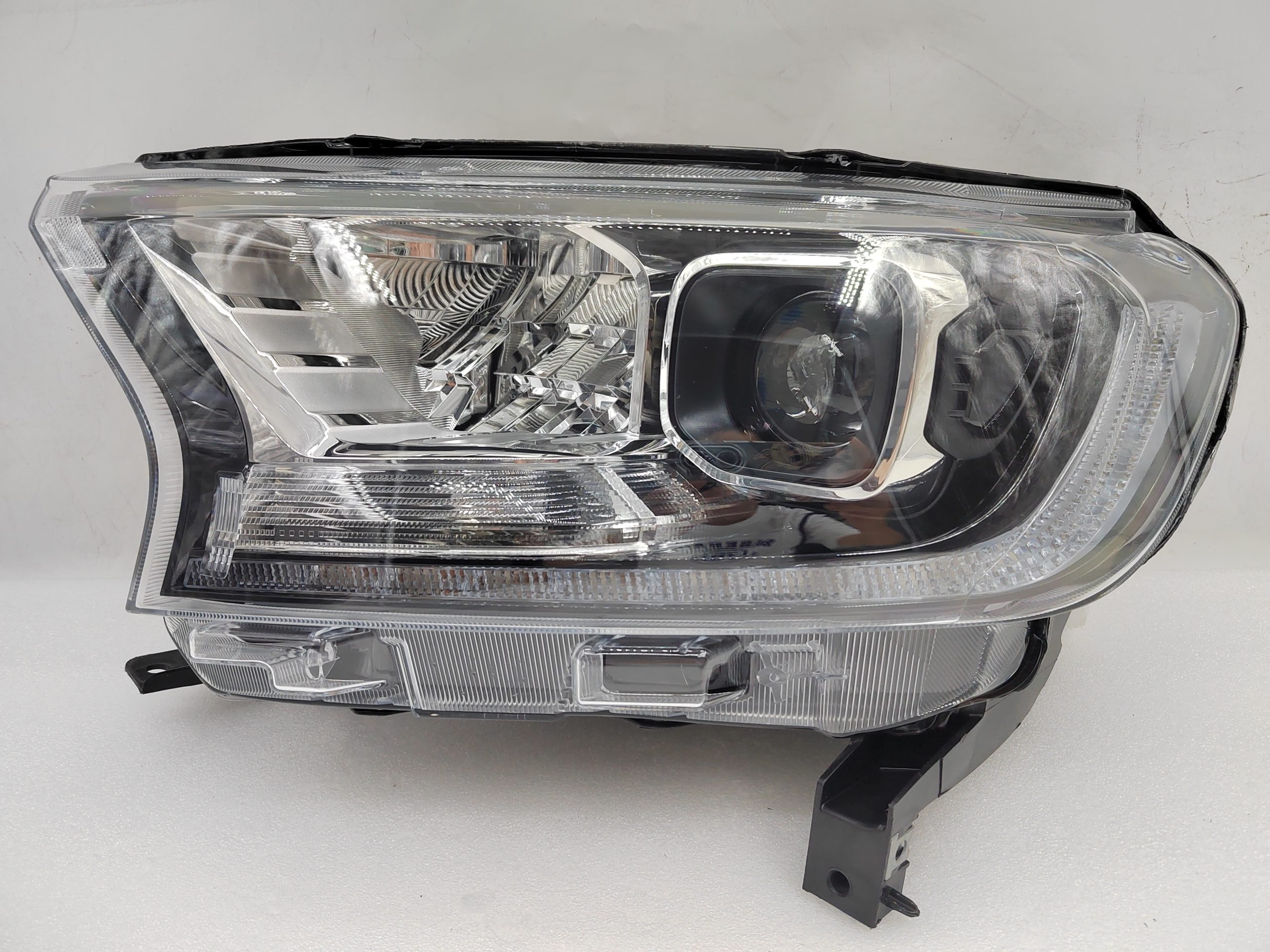 FORD EVEREST RANGER 2020-2021 LED L.H.S HEADLIGHT ASSEMBLY