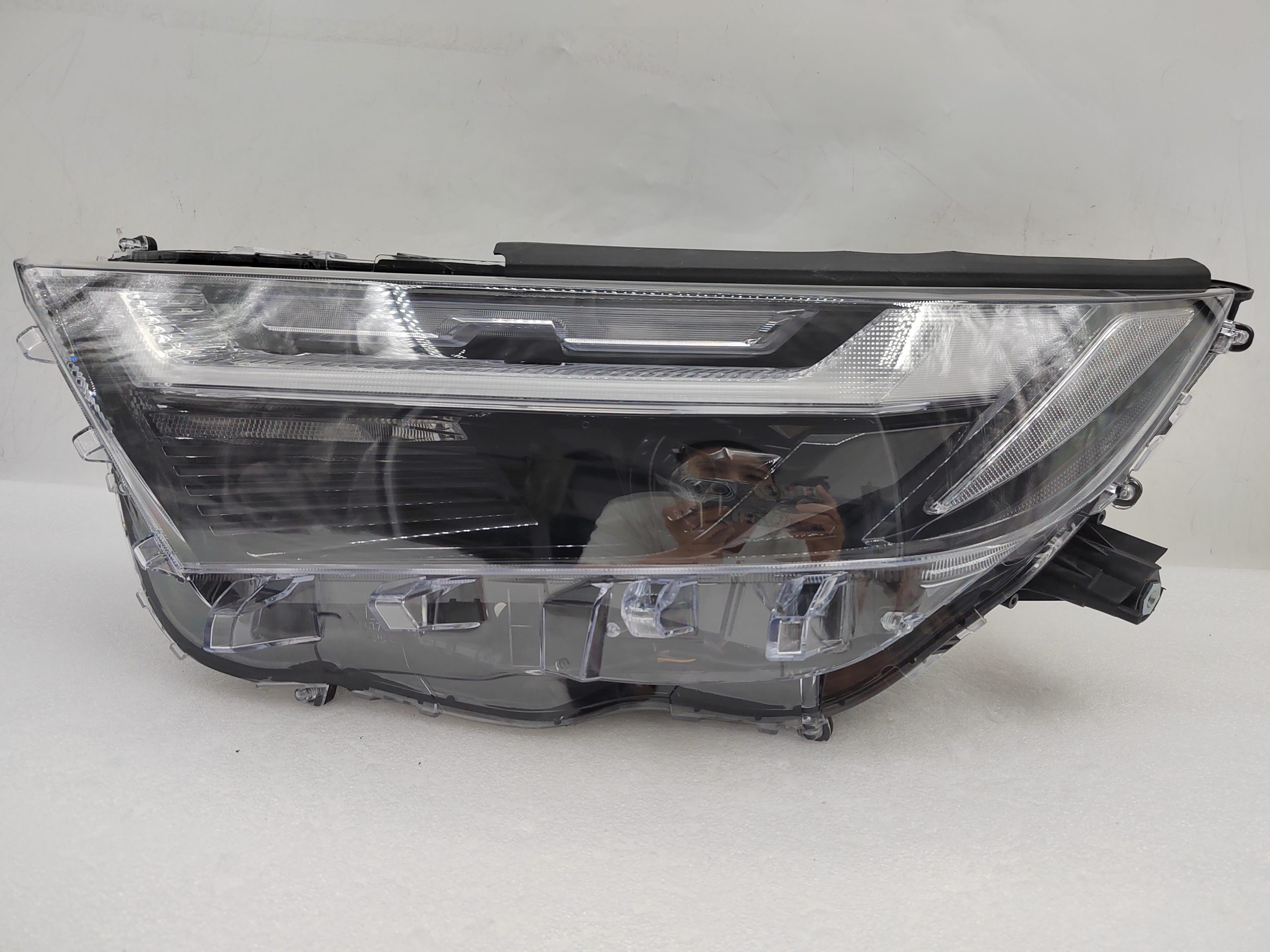TOYOTA RAV4 2022-2023 LED L.H.S HEADLIGHT ASSEMBLY