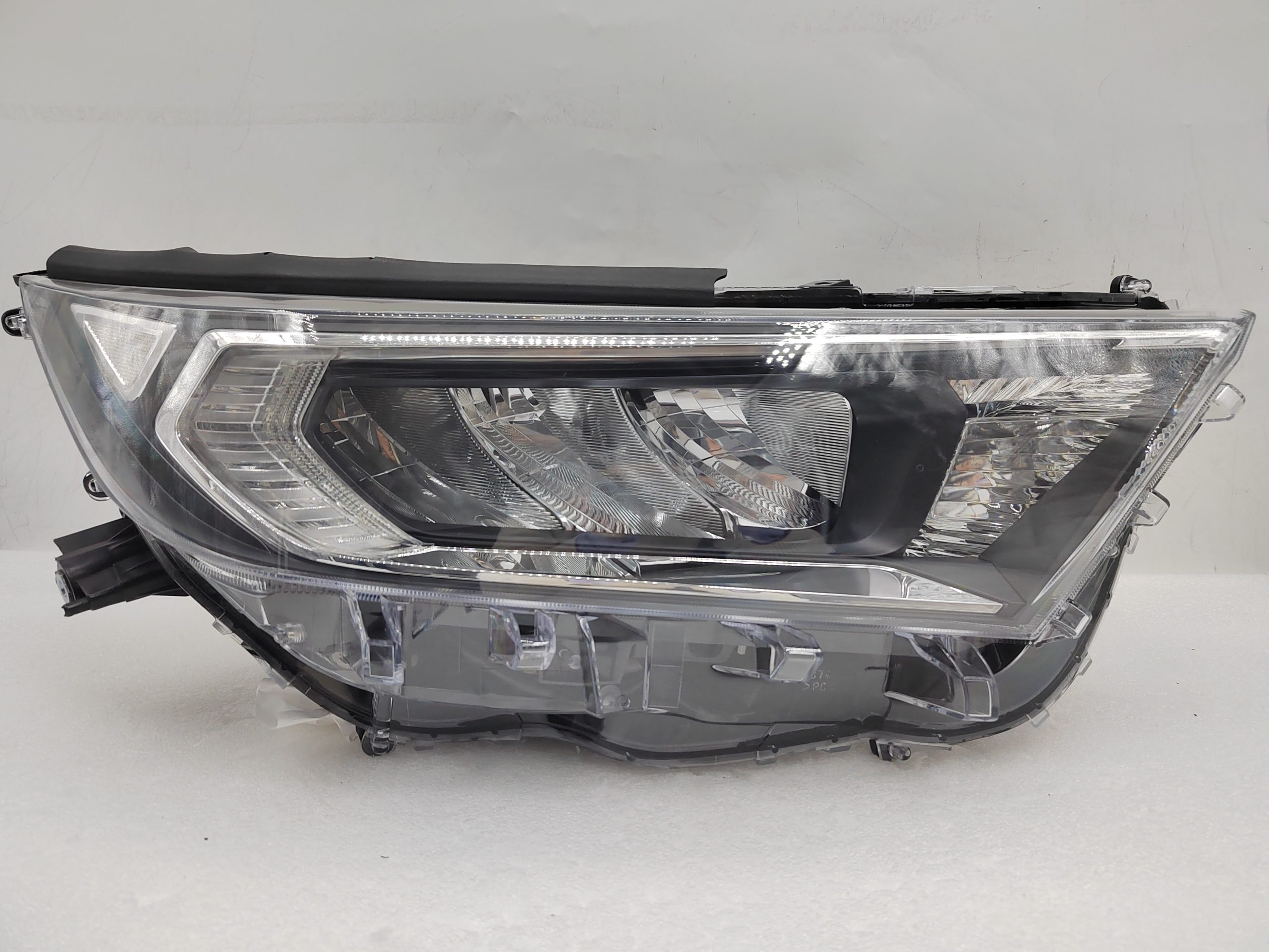 TOYOTA RAV4 V XA50 2019-2021 LED R.H.S HEADLIGHT ASSEMBLY